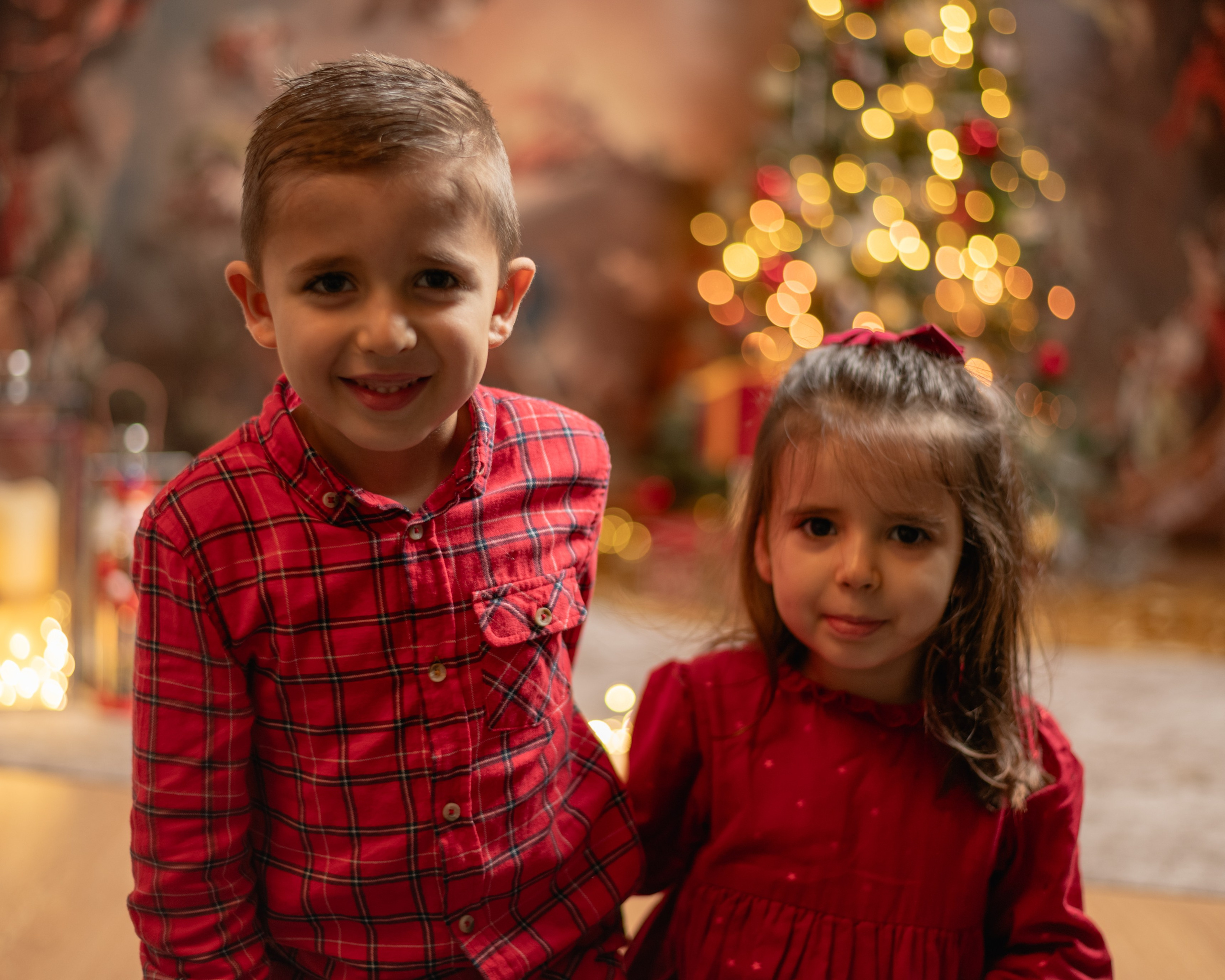 CATIA AND HER FAMILY. Anastasiia Antoniuk portrait, family and couple photographer, Portugal