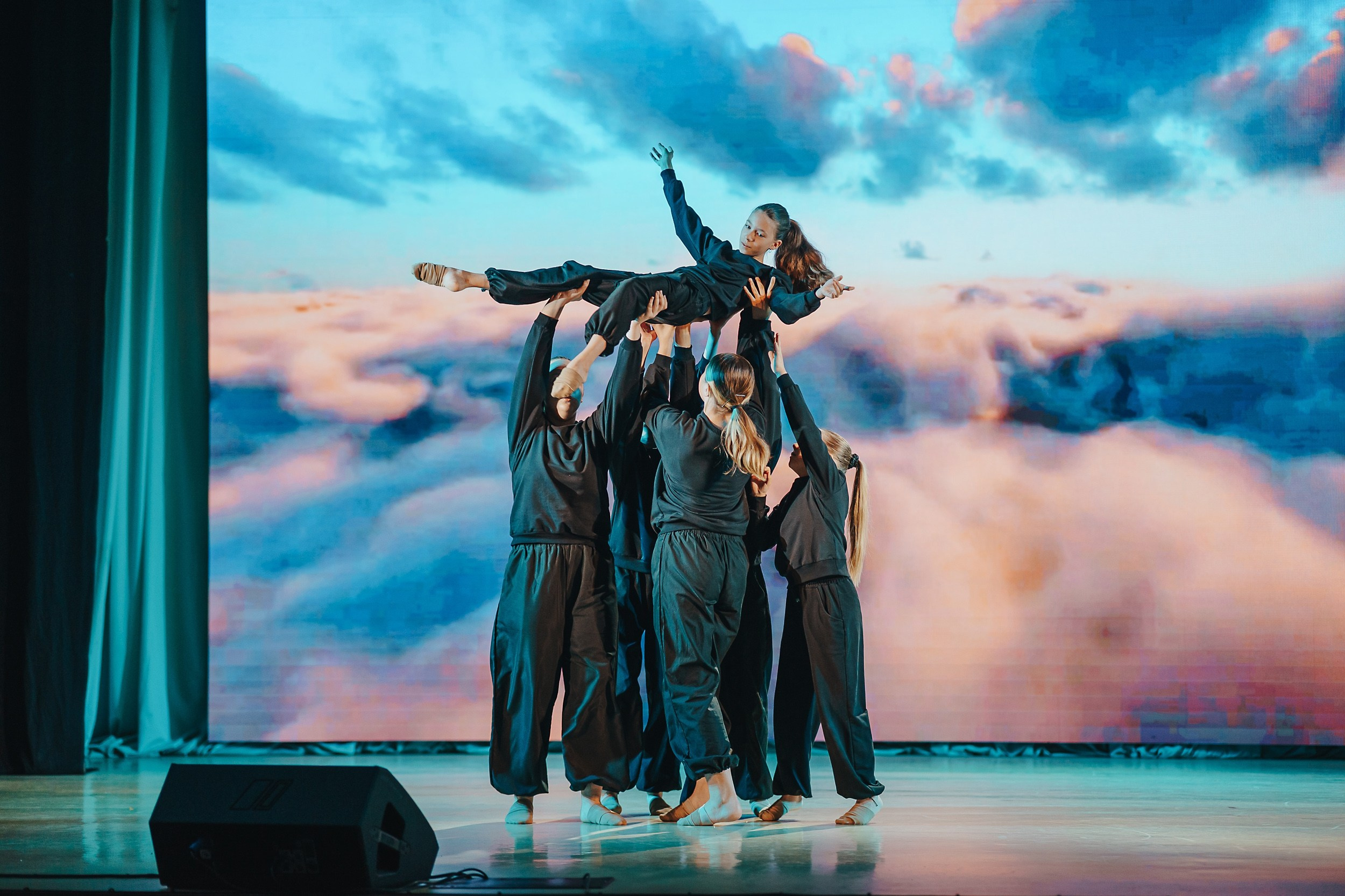 Твой Мир Концерт АГИК. Репортажный (Event) фотограф в Барнауле | Даниил Маркин | Качество и вайб