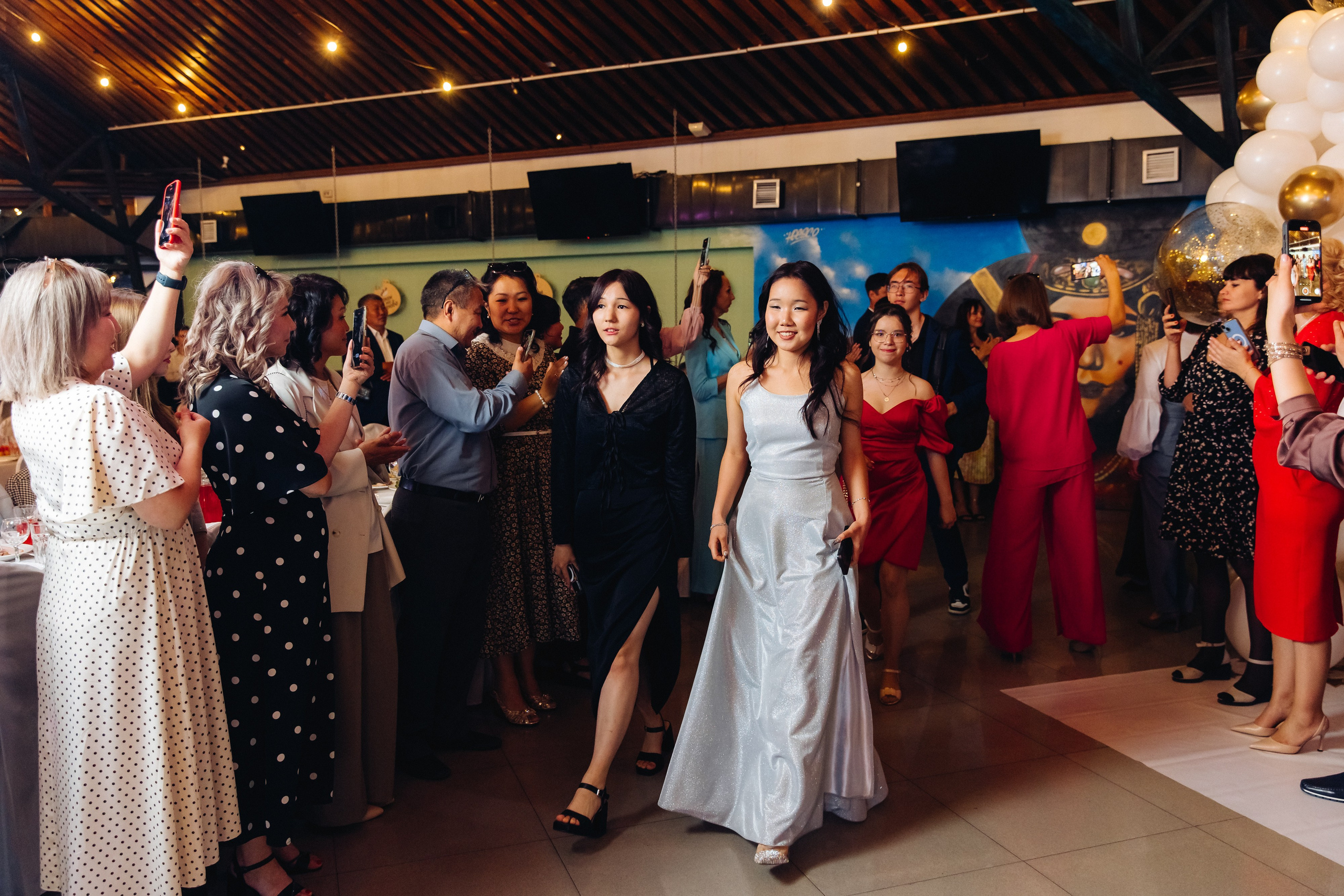 Выпускной вечер. 49 школа. Баран на корове. Свадебный и семейный фотограф в Улан-Удэ