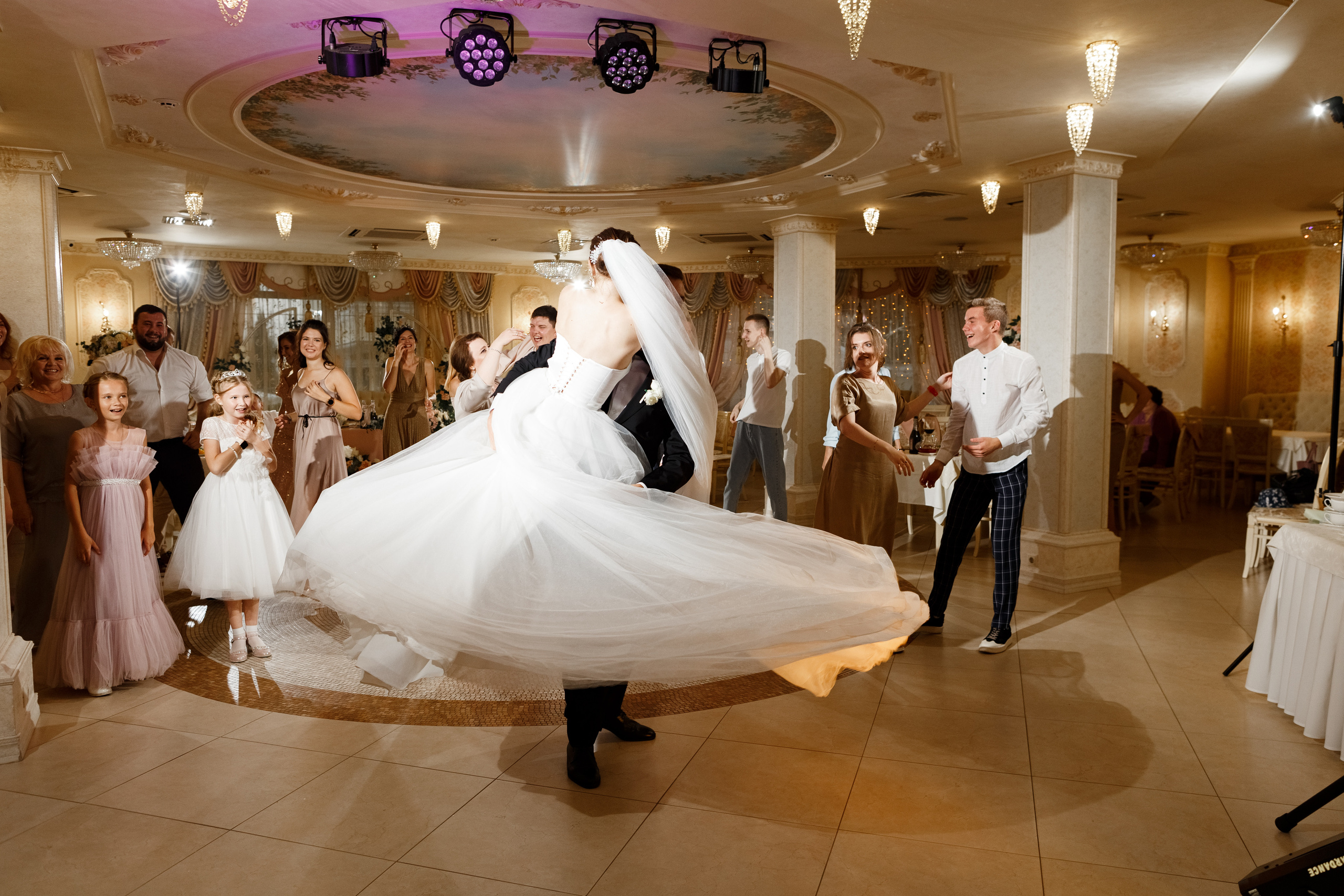 Любовь сквозь города. Фотограф Приступа Татьяна