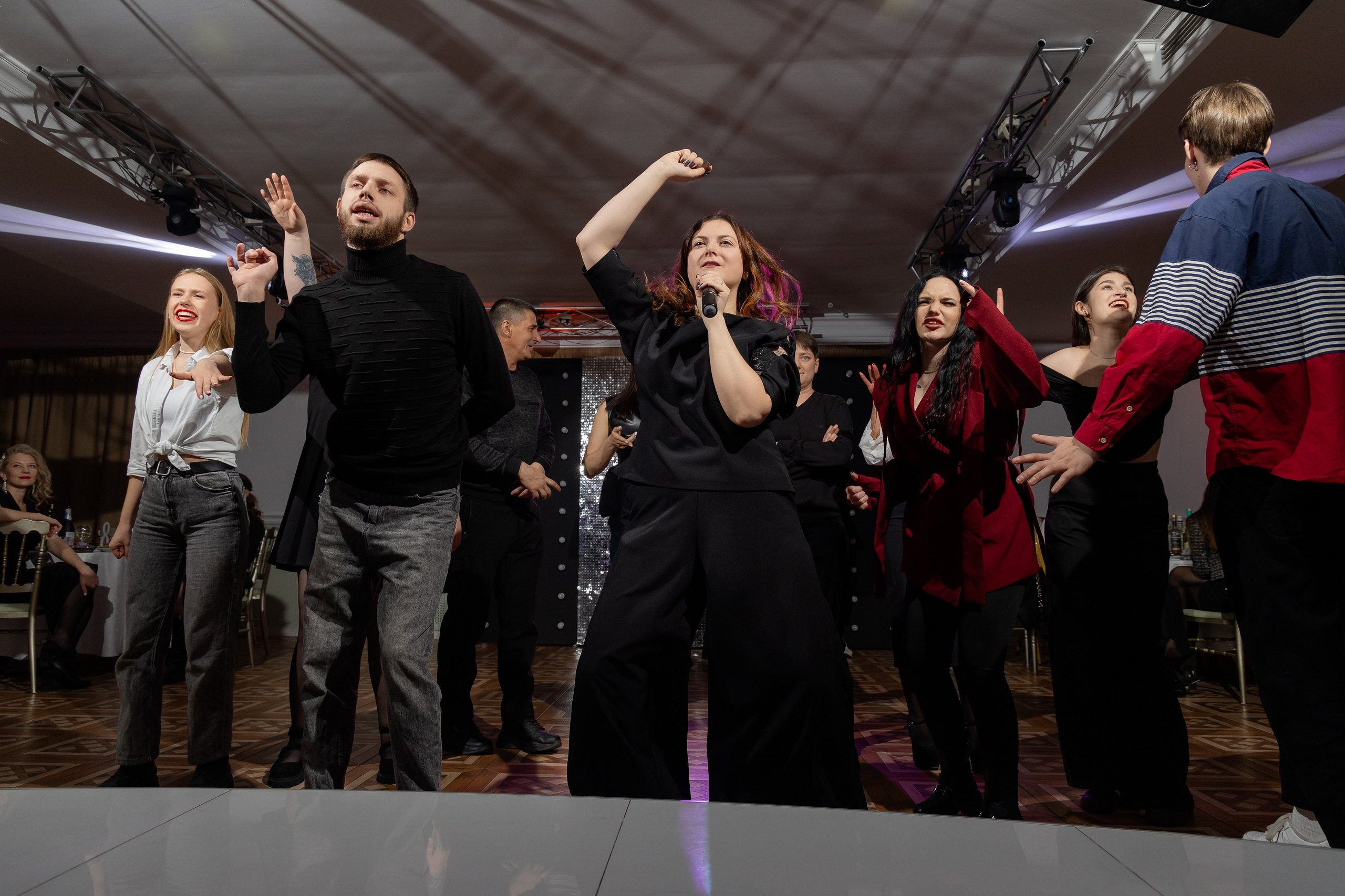 Корпоративная фотосъемка для кафе GARAGE | Новый год 2025 | Минск. Свадебный фотограф в Минске/Беларуси Сергей Спиридонов