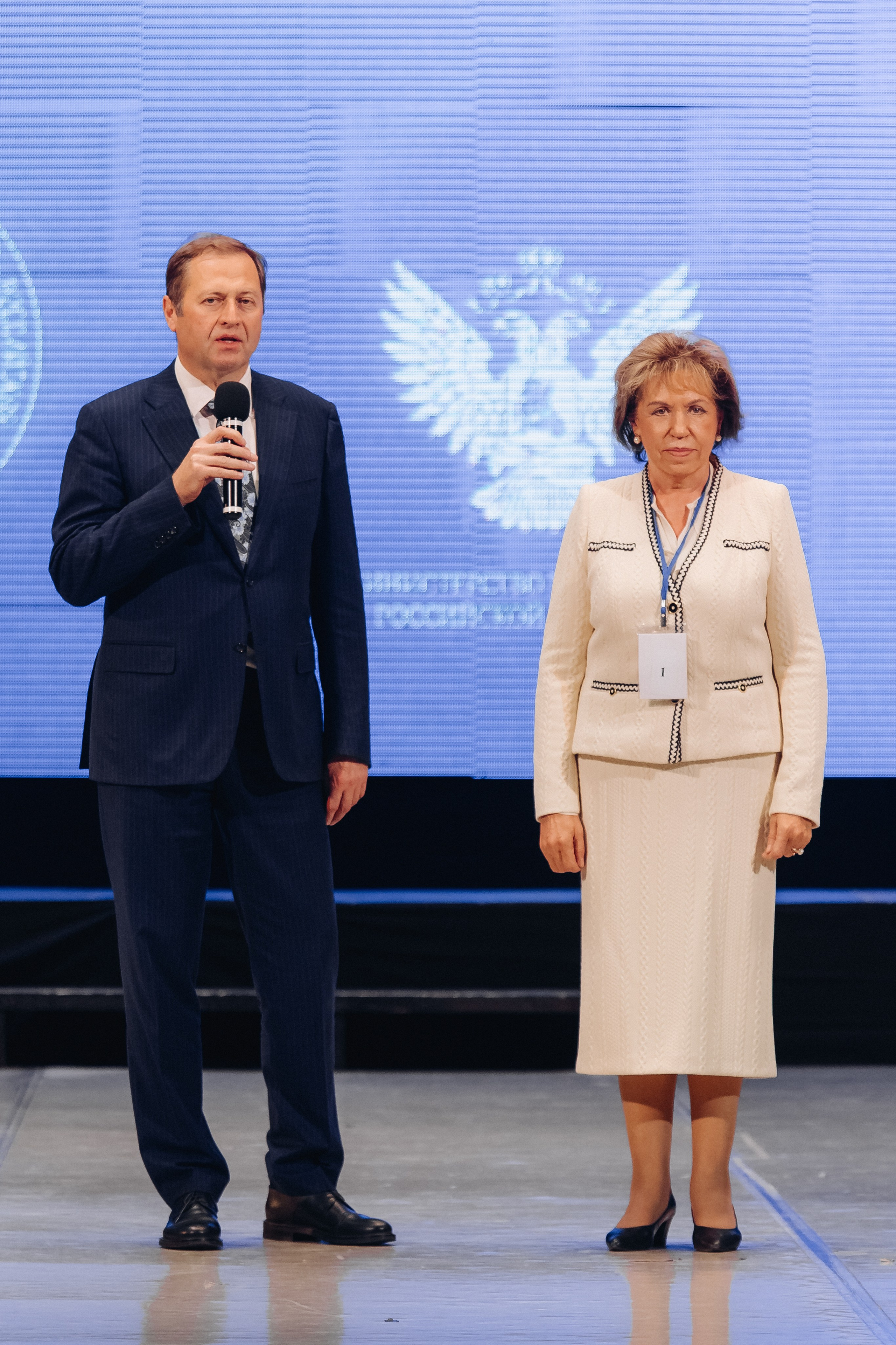 Лучший учитель родного языка и литературы 2025. Свадебный и семейный фотограф в Улан-Удэ