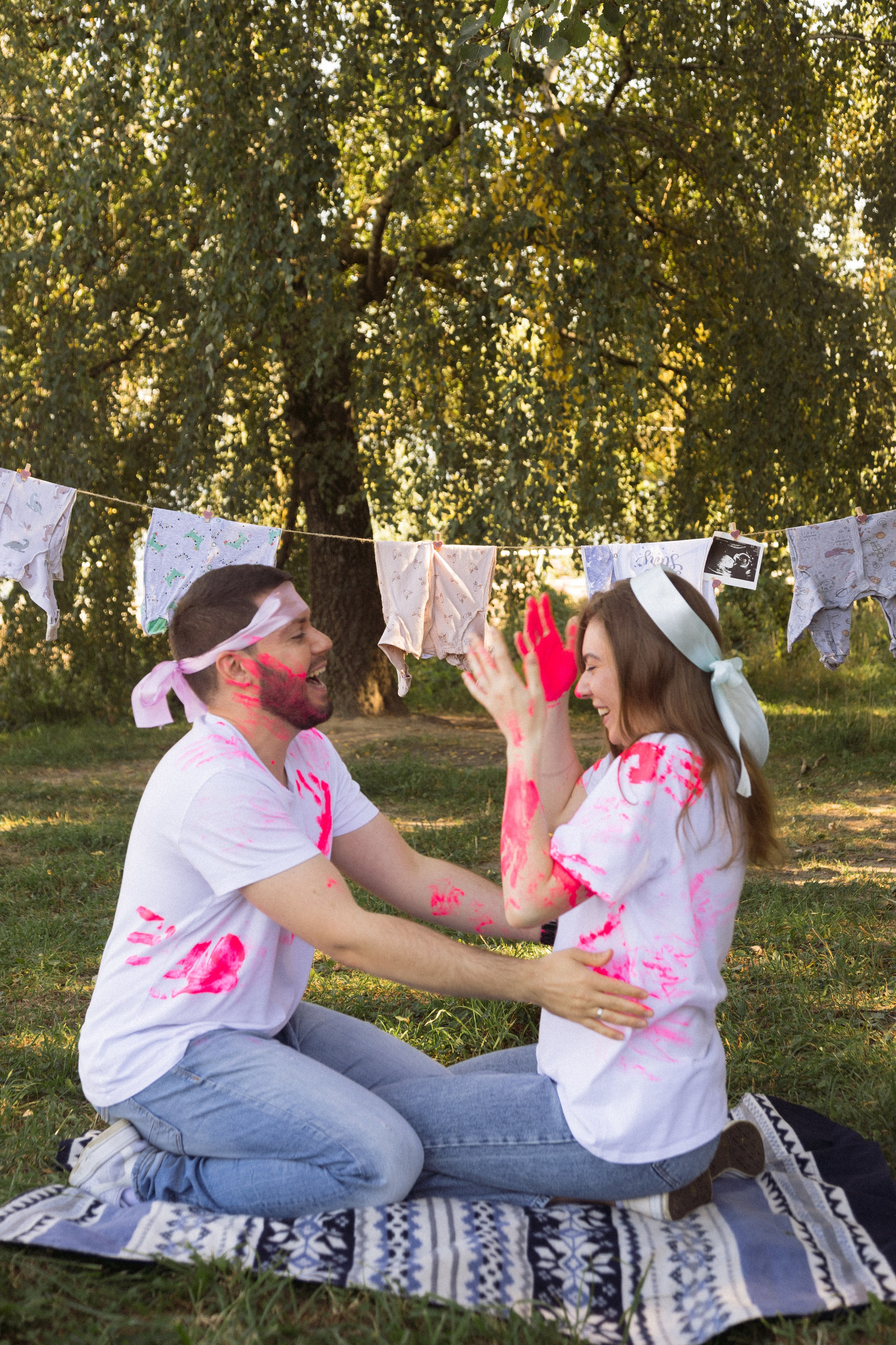 Фотосессия беременности на природе. Профессиональный фотограф в Москве