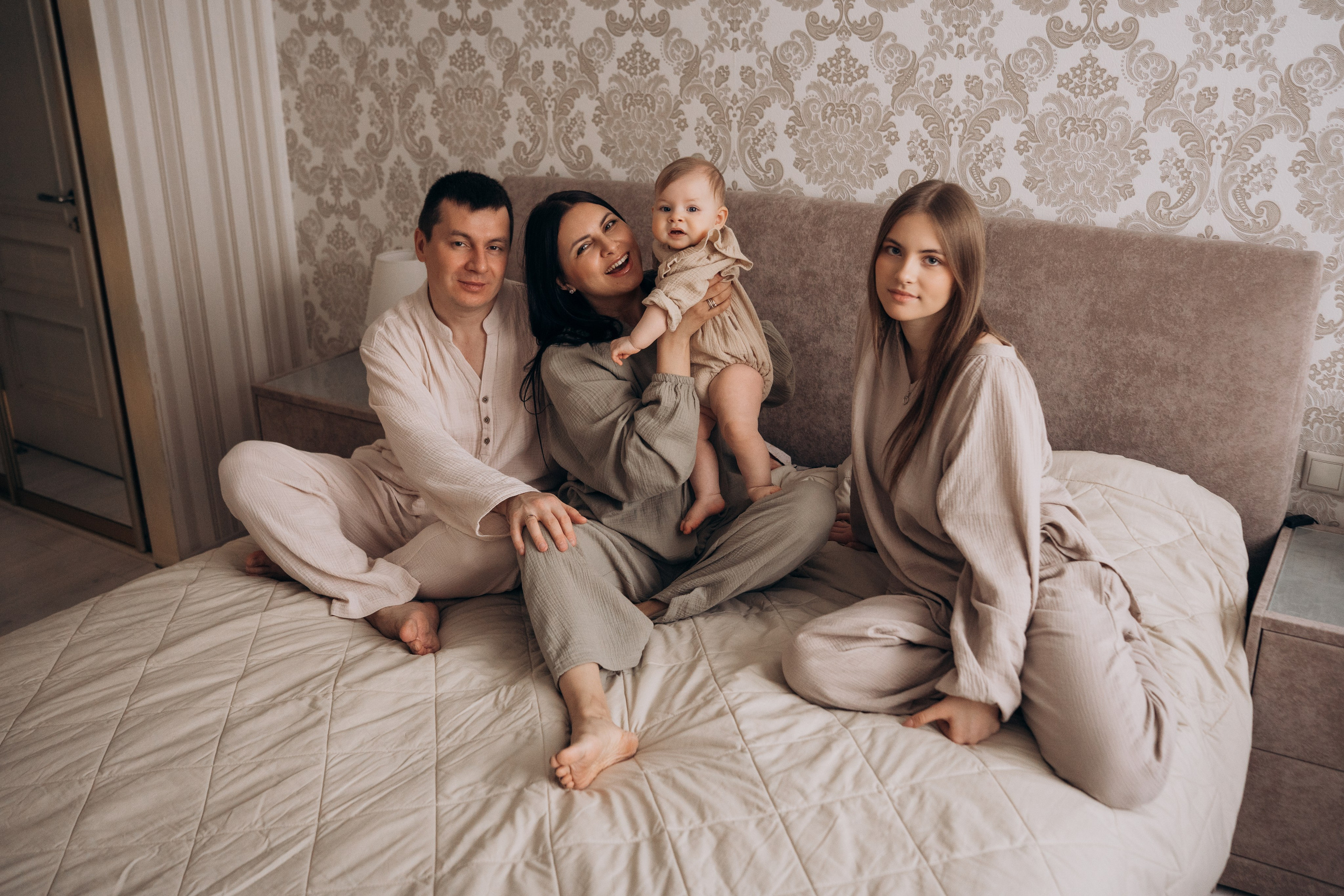 Семейные истории. Фотограф Новорожденных в Москве. Семейные истории в стиле LIFE