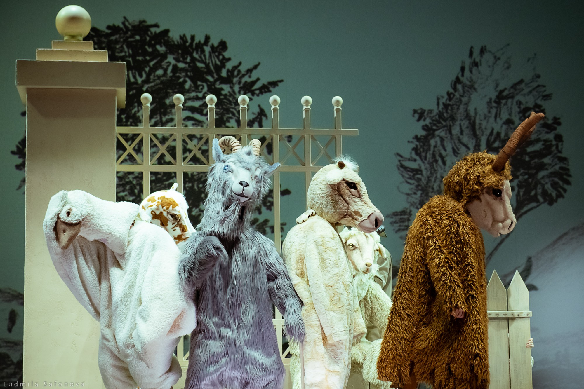 Весёлые ребята, театр на Таганке. Lucytheatre