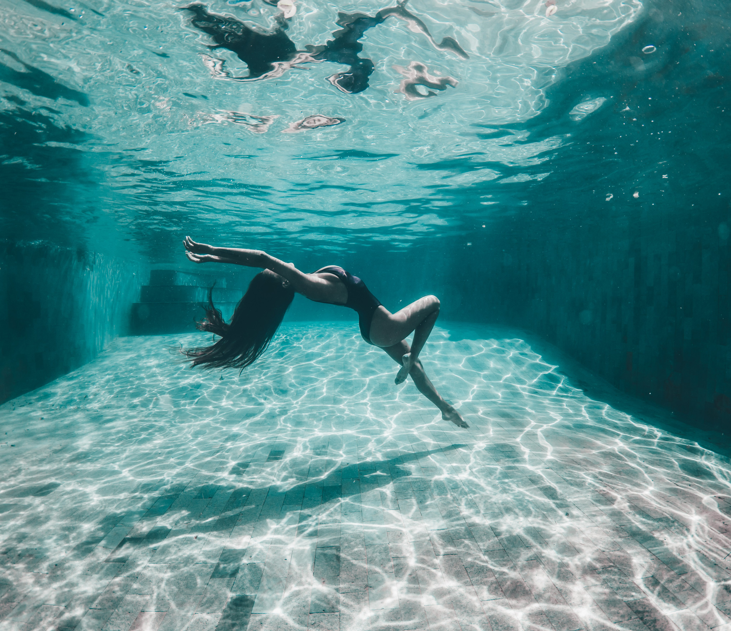 Фотосесии в Бассейне 18+. Лайфстайл Фотограф и Профессиональный Водный Фотограф в Москве