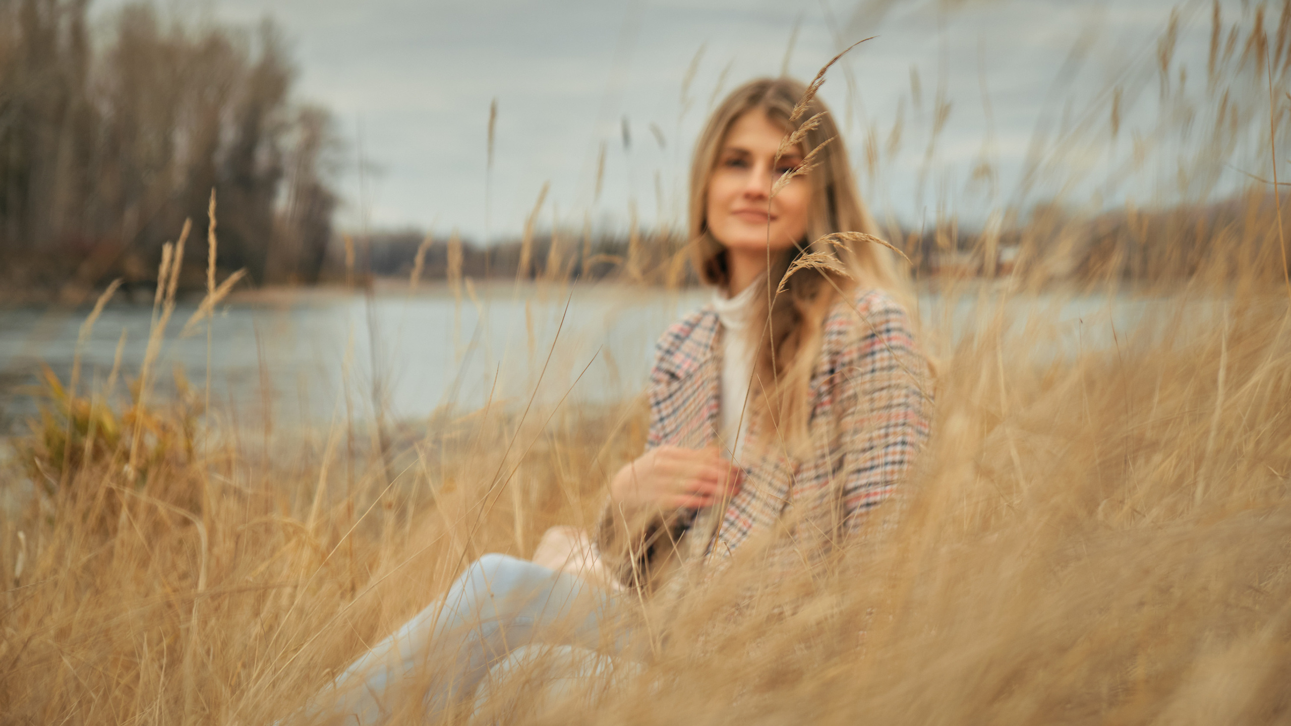 Осенний портрет Саши. Фотосъемка свадеб и семейных фотосессий в Республике Алтай