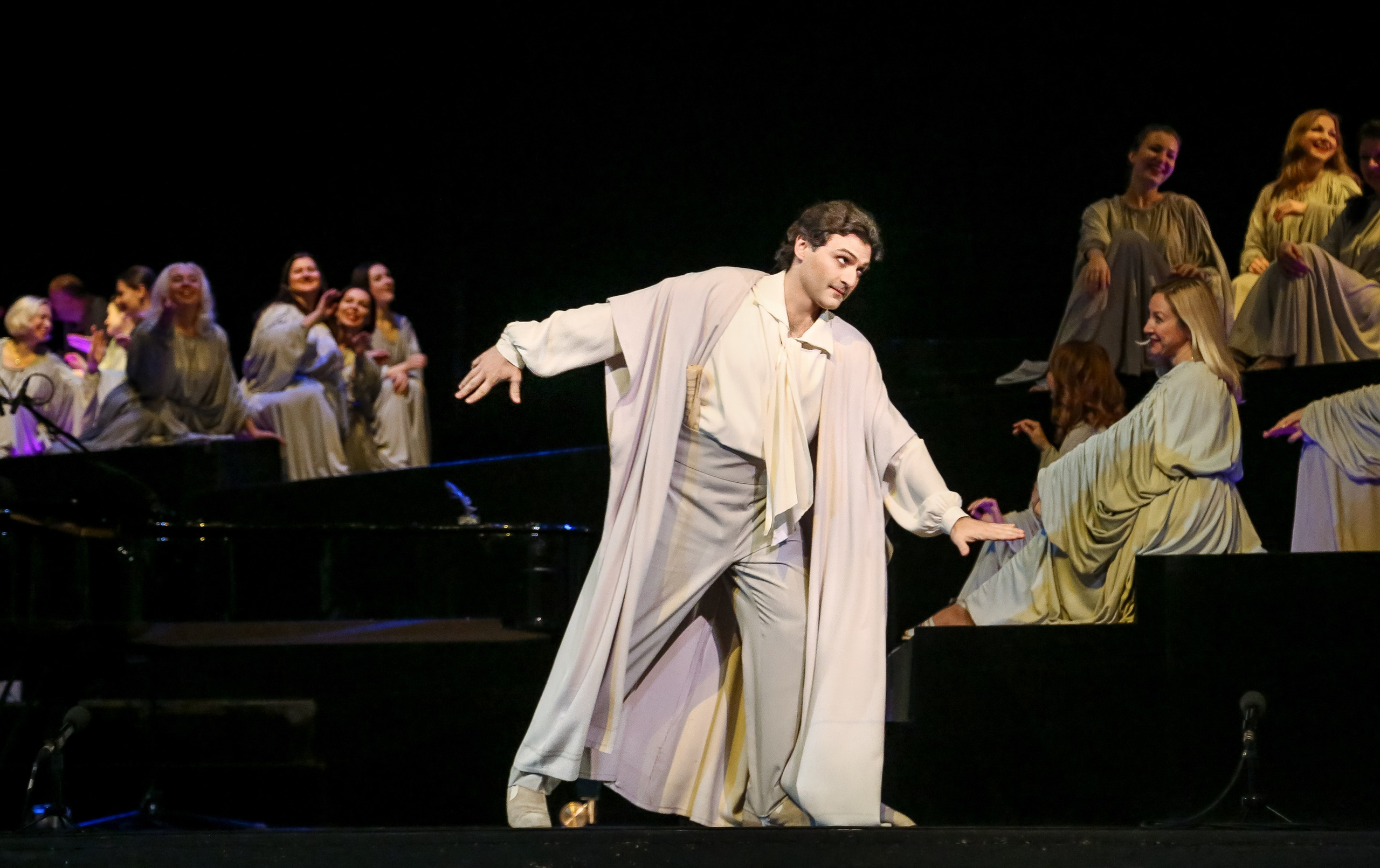 «О, Моцарт! Моцарт…» в Новой опере. Дарья Письменюк / Darya Leitstern — фотограф, музыкант, журналист, путешественник