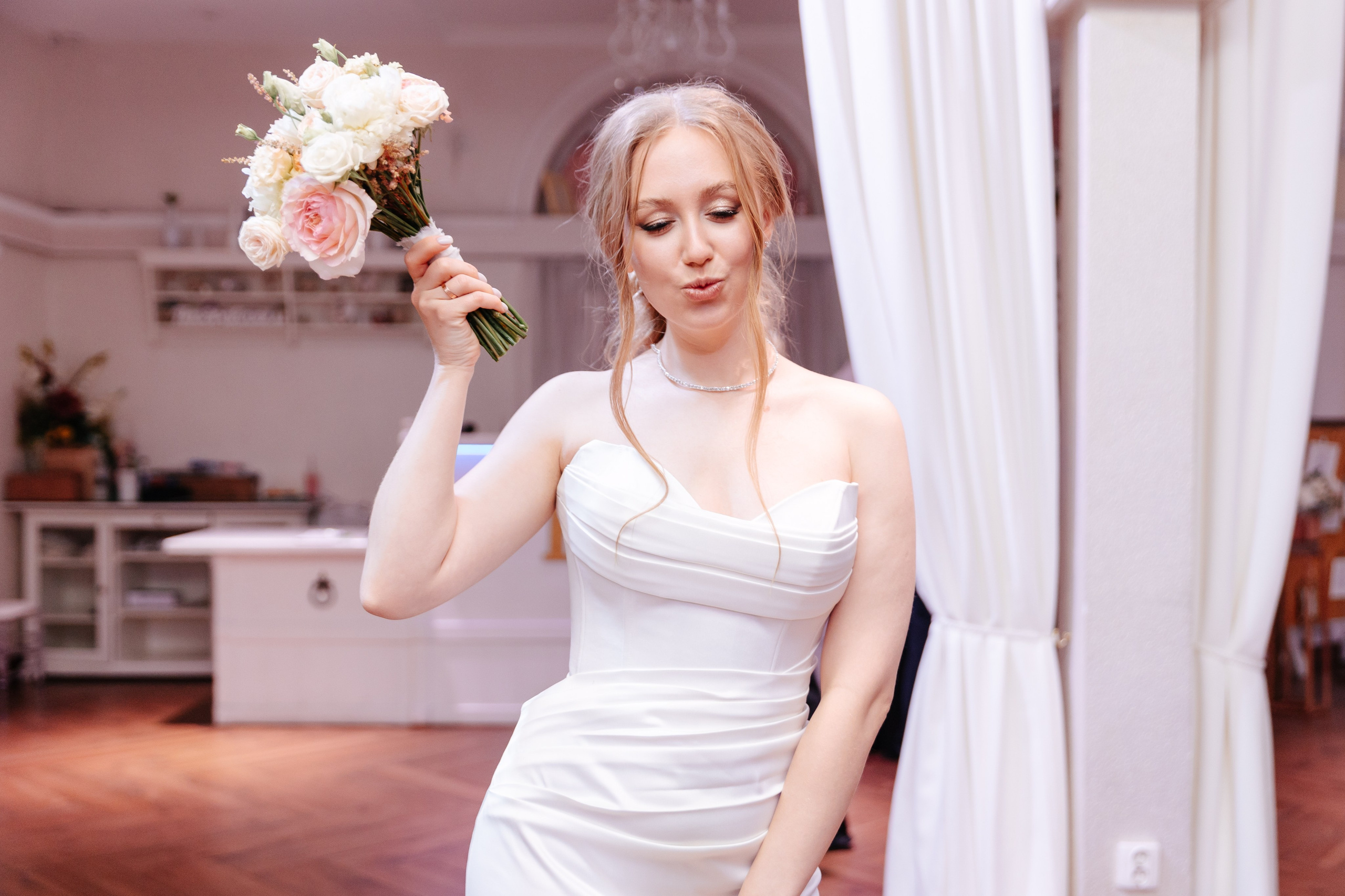 Свадебная фотосессия в Пушкине. Семейный и свадебный фотограф в Санкт-Петербурге и Москве