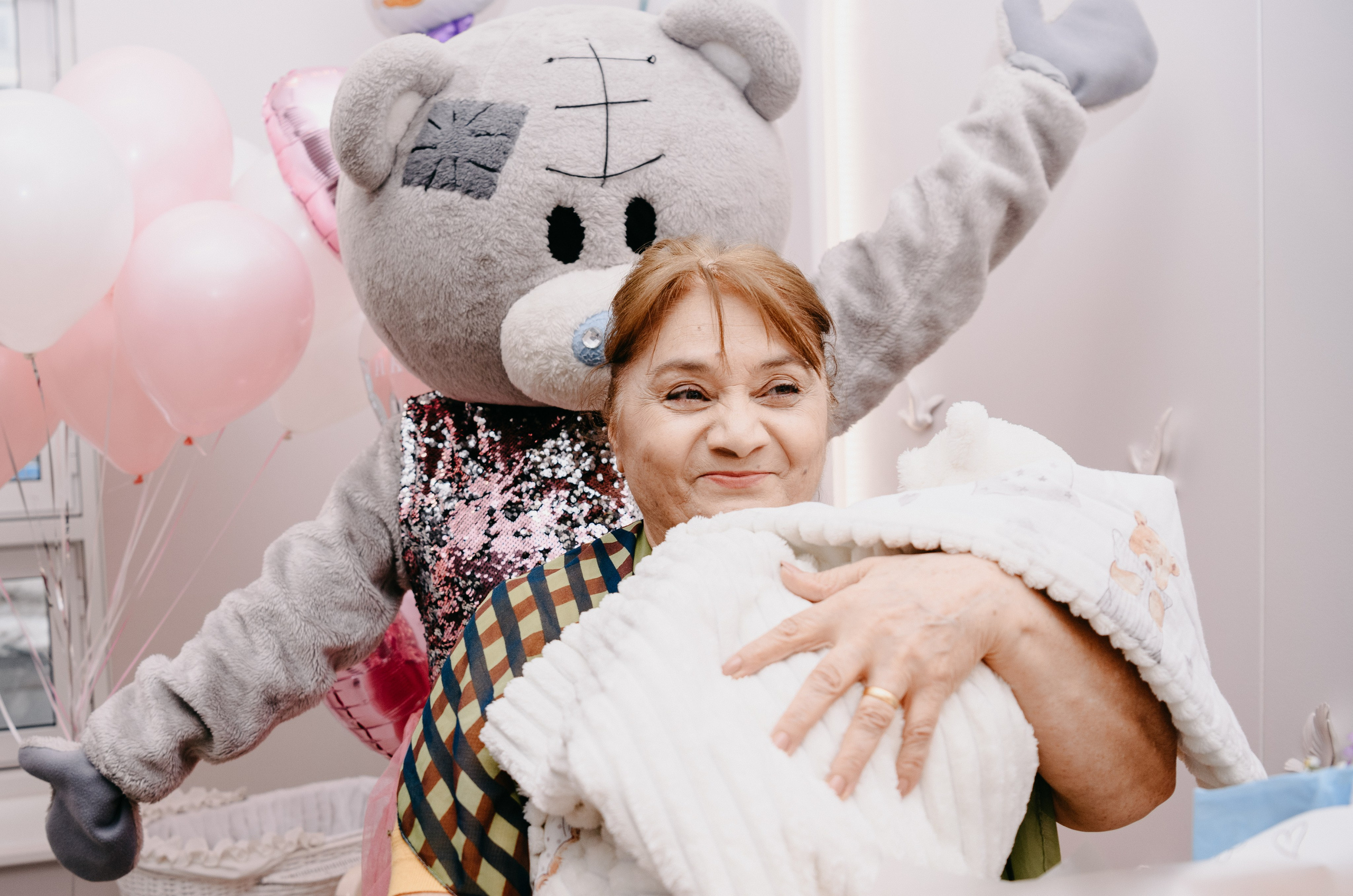 Выписка Микаэллы. 4 роддом. Фотограф на выписку из роддома в Москве и МО