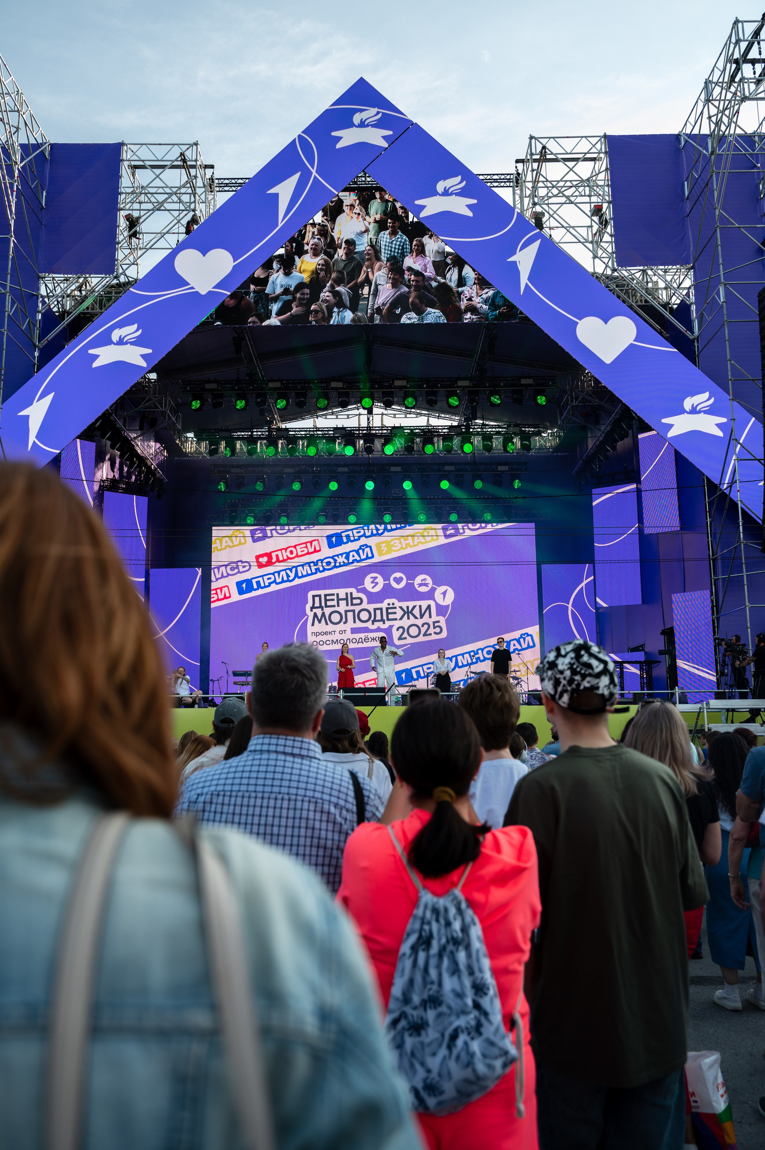 Код молодежи | 27.06.2025. Фотограф в Омске Елизавета Кириллова