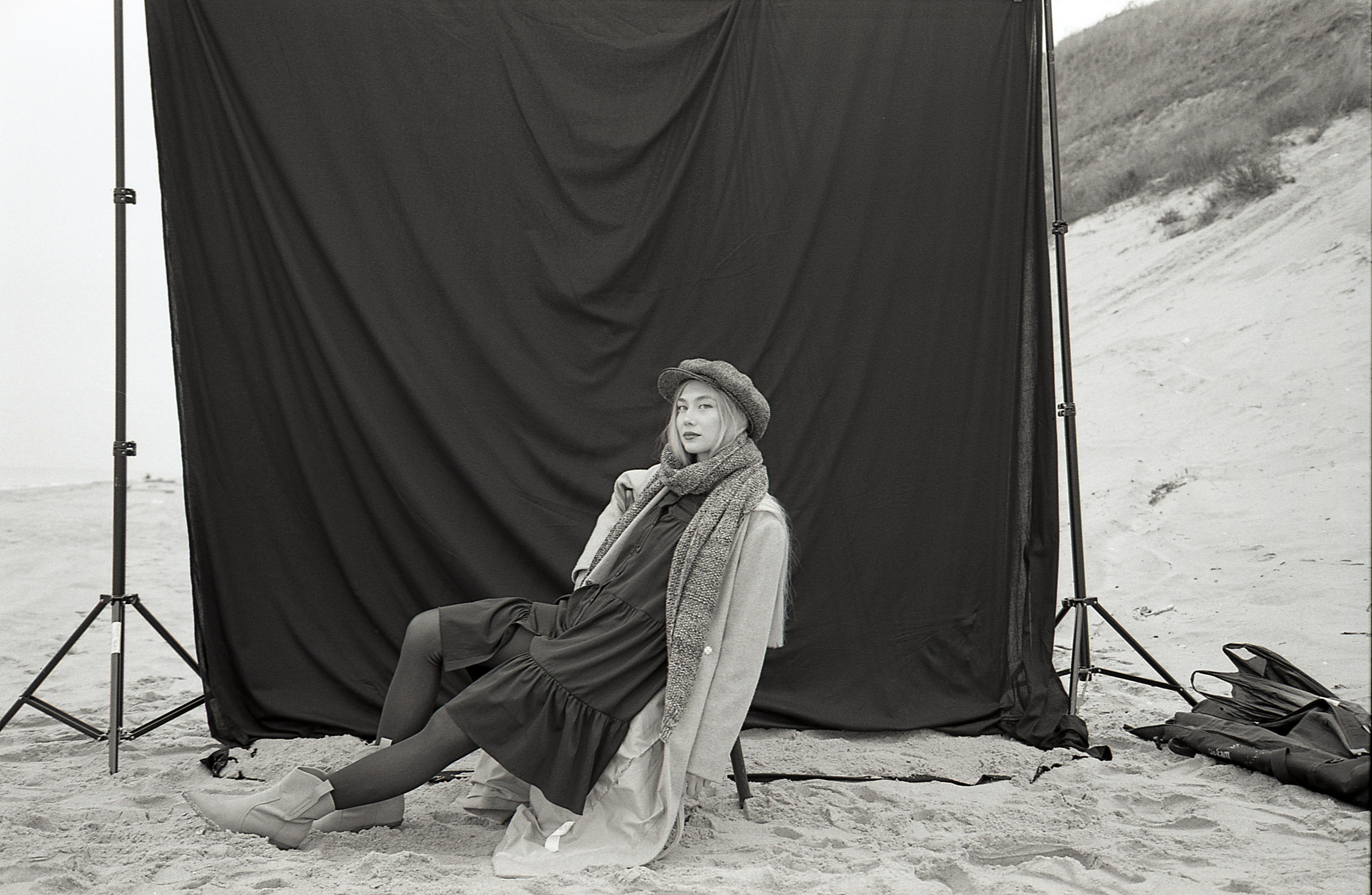 Дикий пляж. Авторский портрет. Film. Fashion. Editorial. фотограф Роман Ларшин