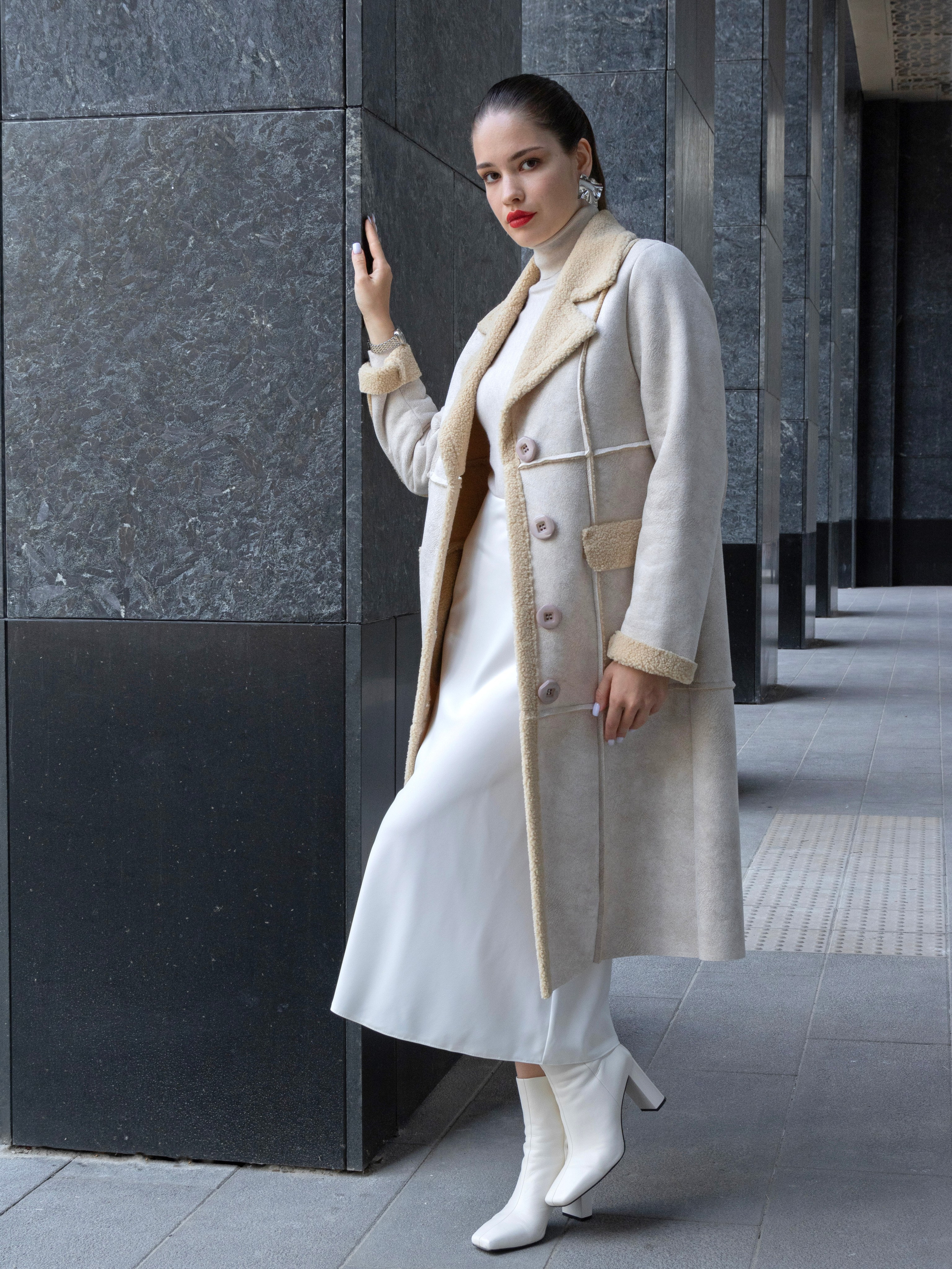 Пальто СТРИТ. Фотостудия для Wildberries Ozon