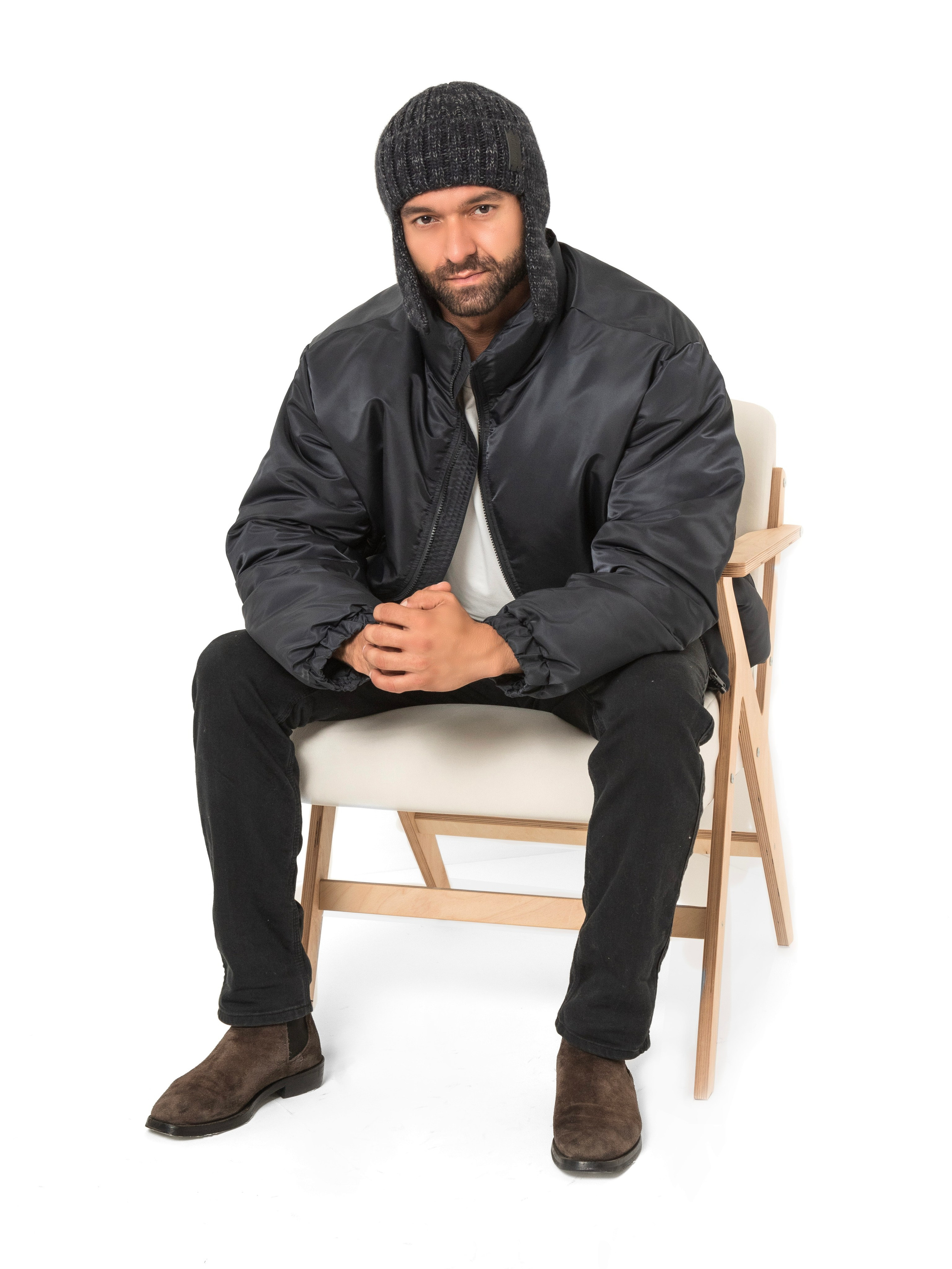 Шапки мужские. Фотостудия для Wildberries Ozon