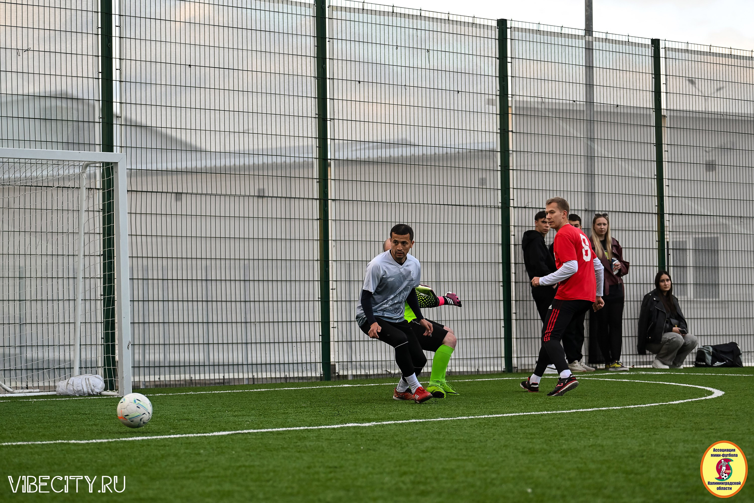 ИГРЫ МИНИ-ФУТБОЛЬНОЙ ЛИГИ. VIBECITY.RU Вайб Сити Ру Фоторепортажи Фотоотчеты Калининград