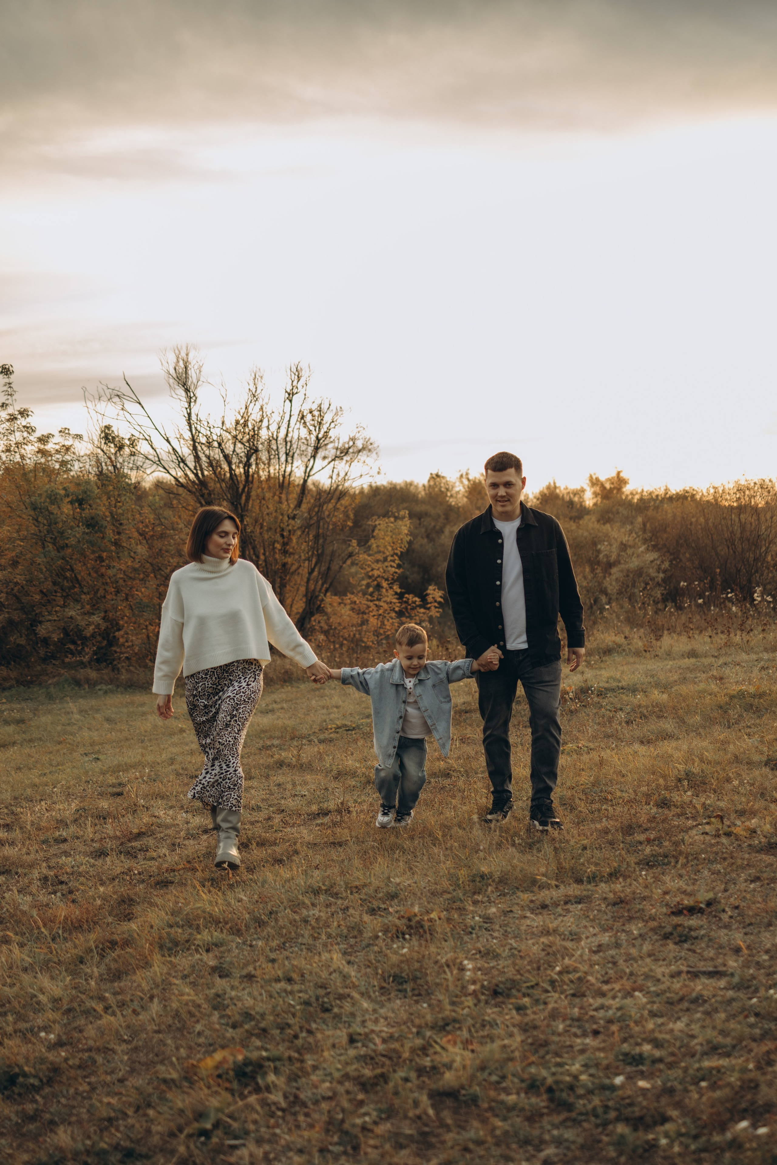 Сентябрьский вечер. Семейный и детский фотограф в Тюмени Вика Алленова