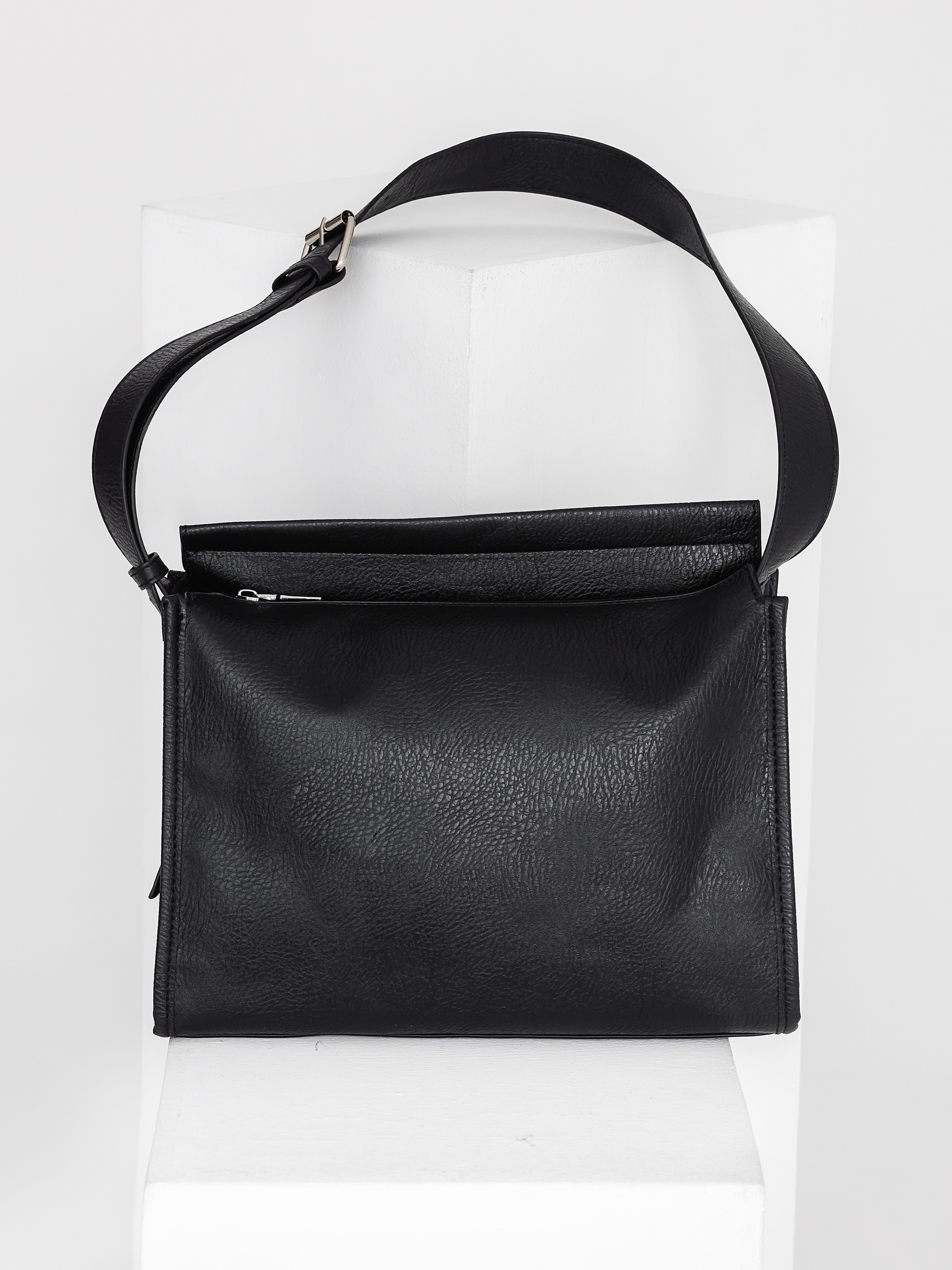 WB: Сумка. Фотограф и видеограф в Улан-Удэ: Аюна Габагуева и Артём Шаханов