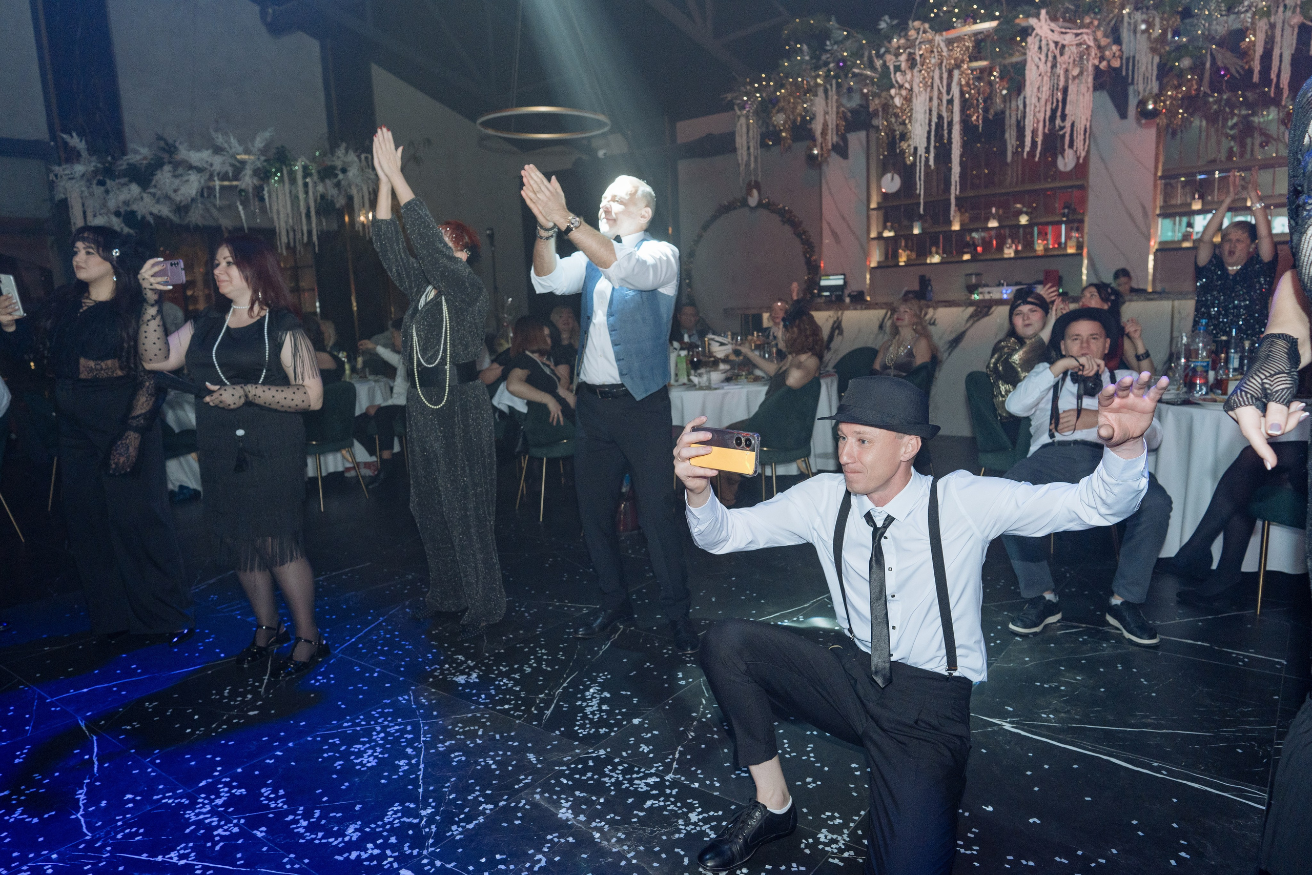 Альбион Тур