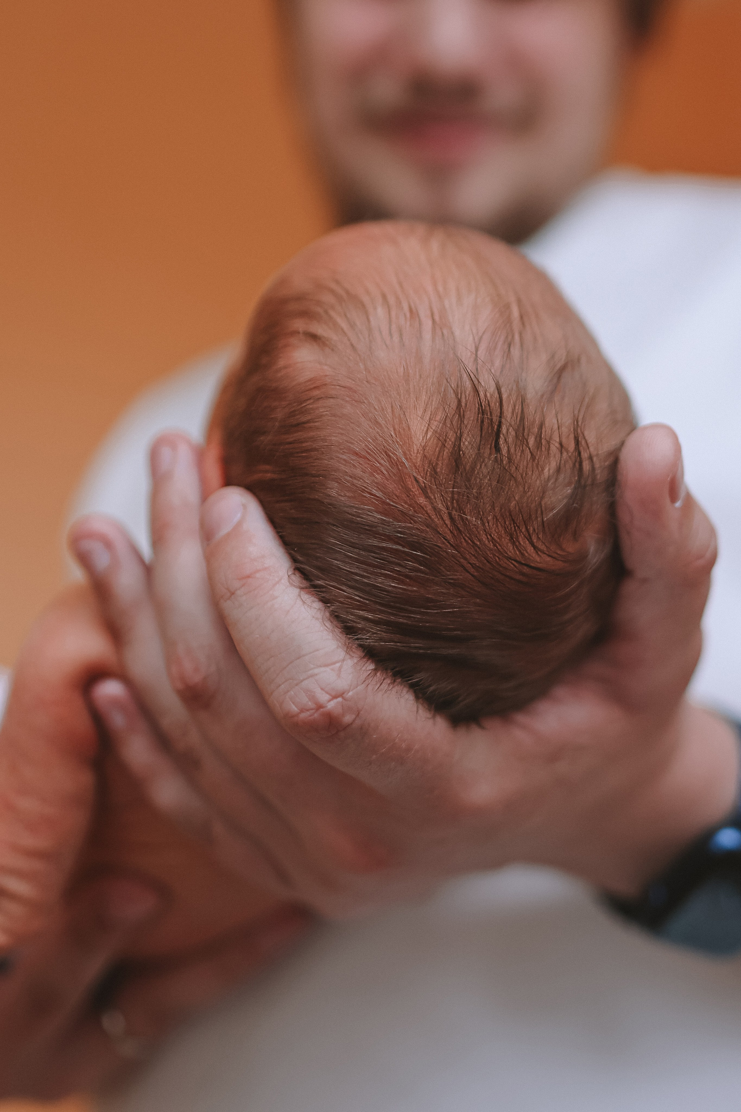 Выписка палата+внизу ПЦЭ. Семейный фотограф Тюмень, фотограф на роды Салмина Мария