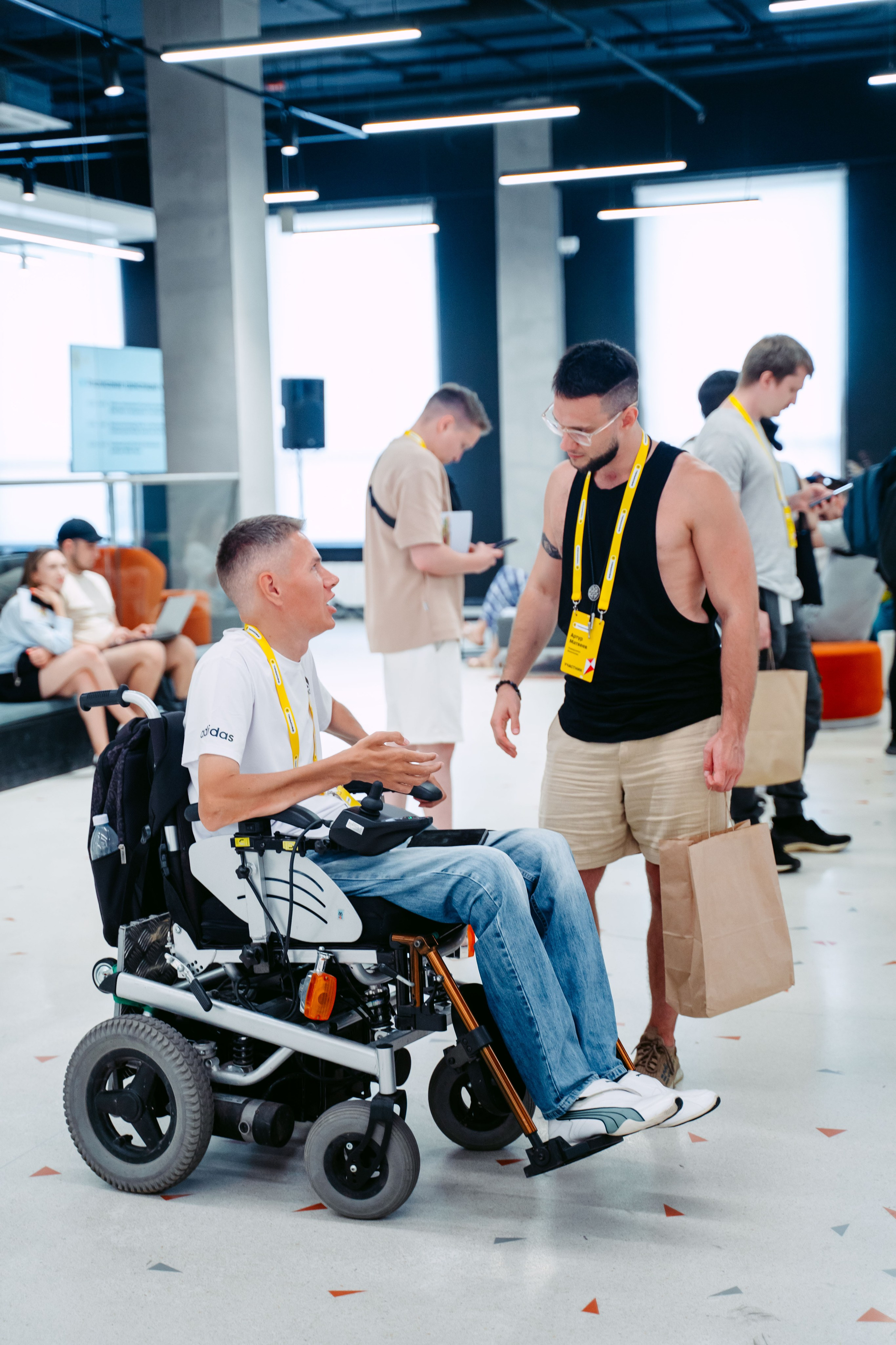 Тинькофф. ИТ-фест / 2023. Саша Копылов, фотограф в Казани