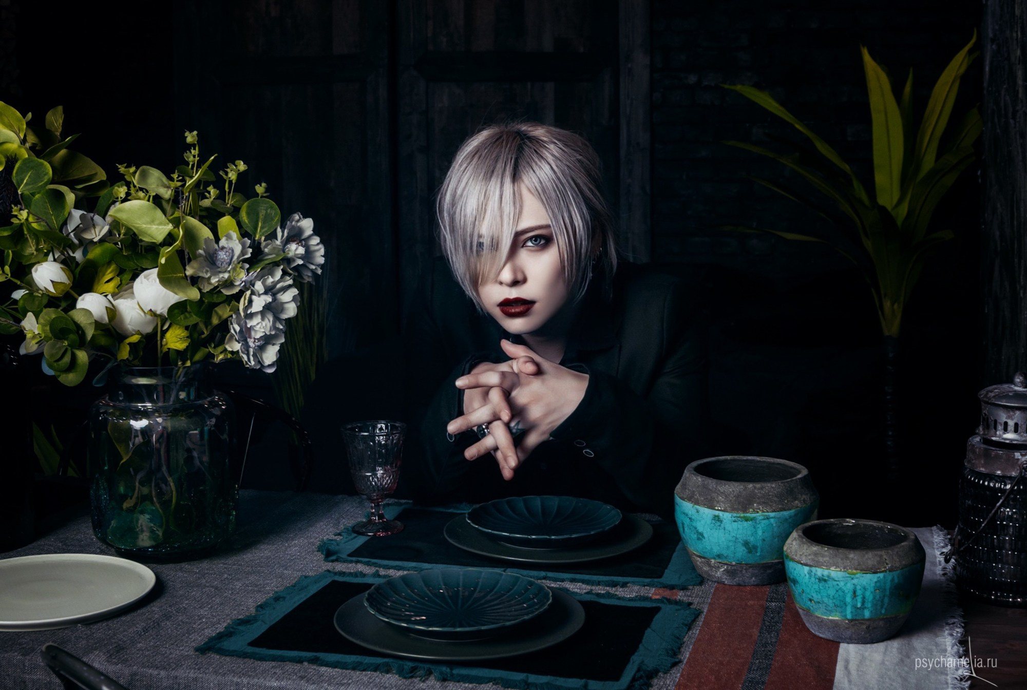 Studio and outdoors. Main