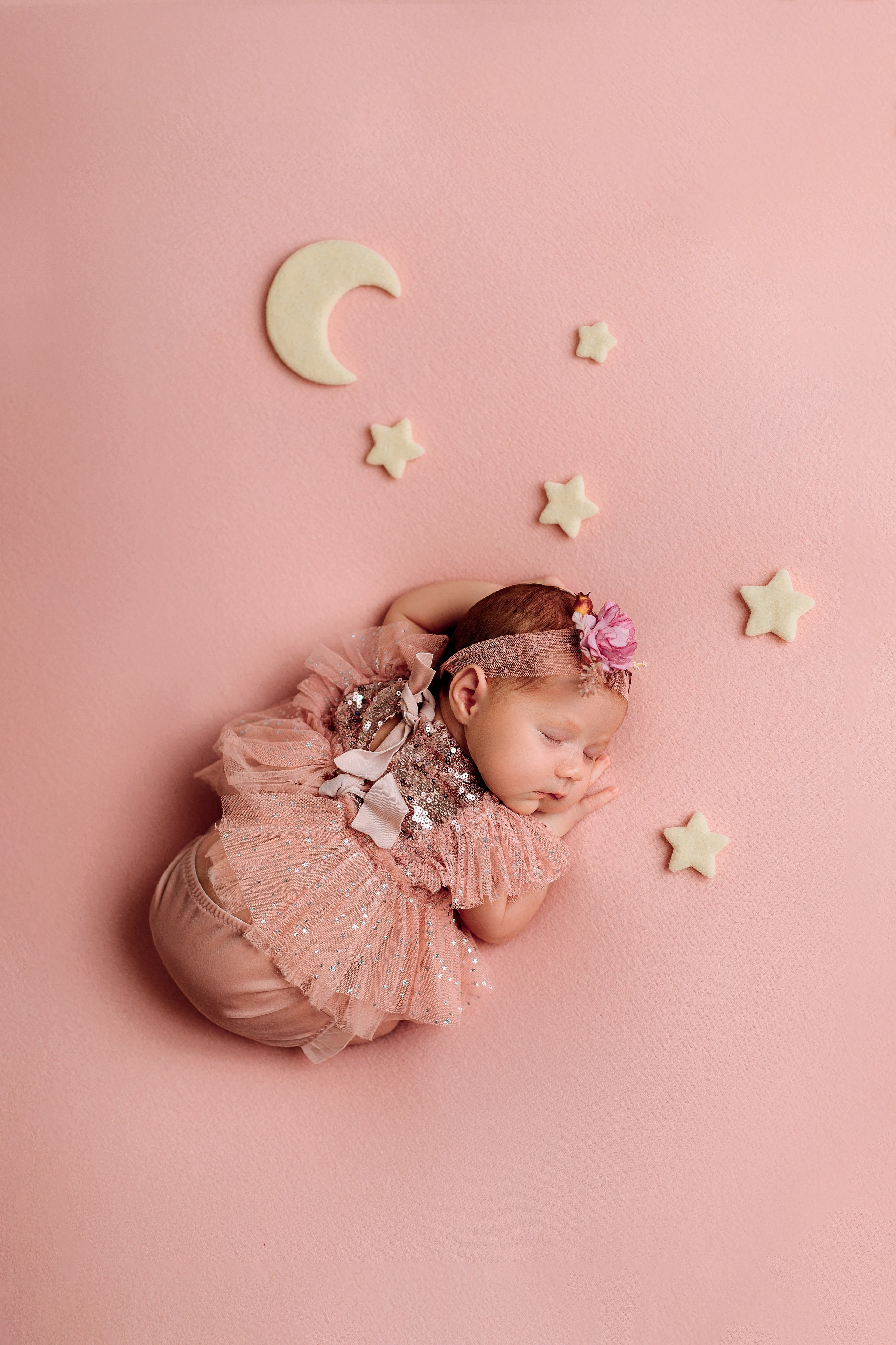 Новорожденные малыши. Фотограф беременных и новорожденных Егармина Валентина