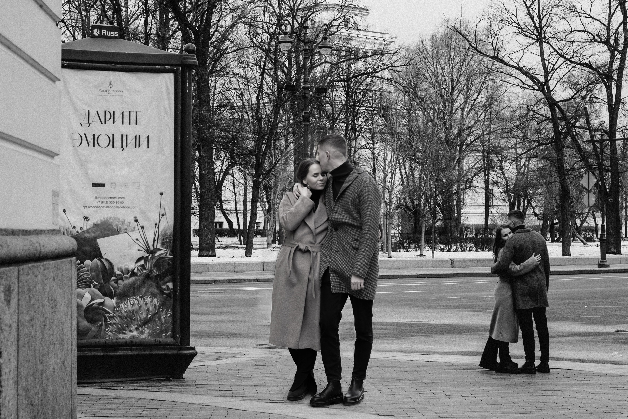 Вероника и Иван — Lovestory в историческом центре Петербурга. Фотограф Юлия Попова — JP Creative — хранитель семейной хроники в Петербурге