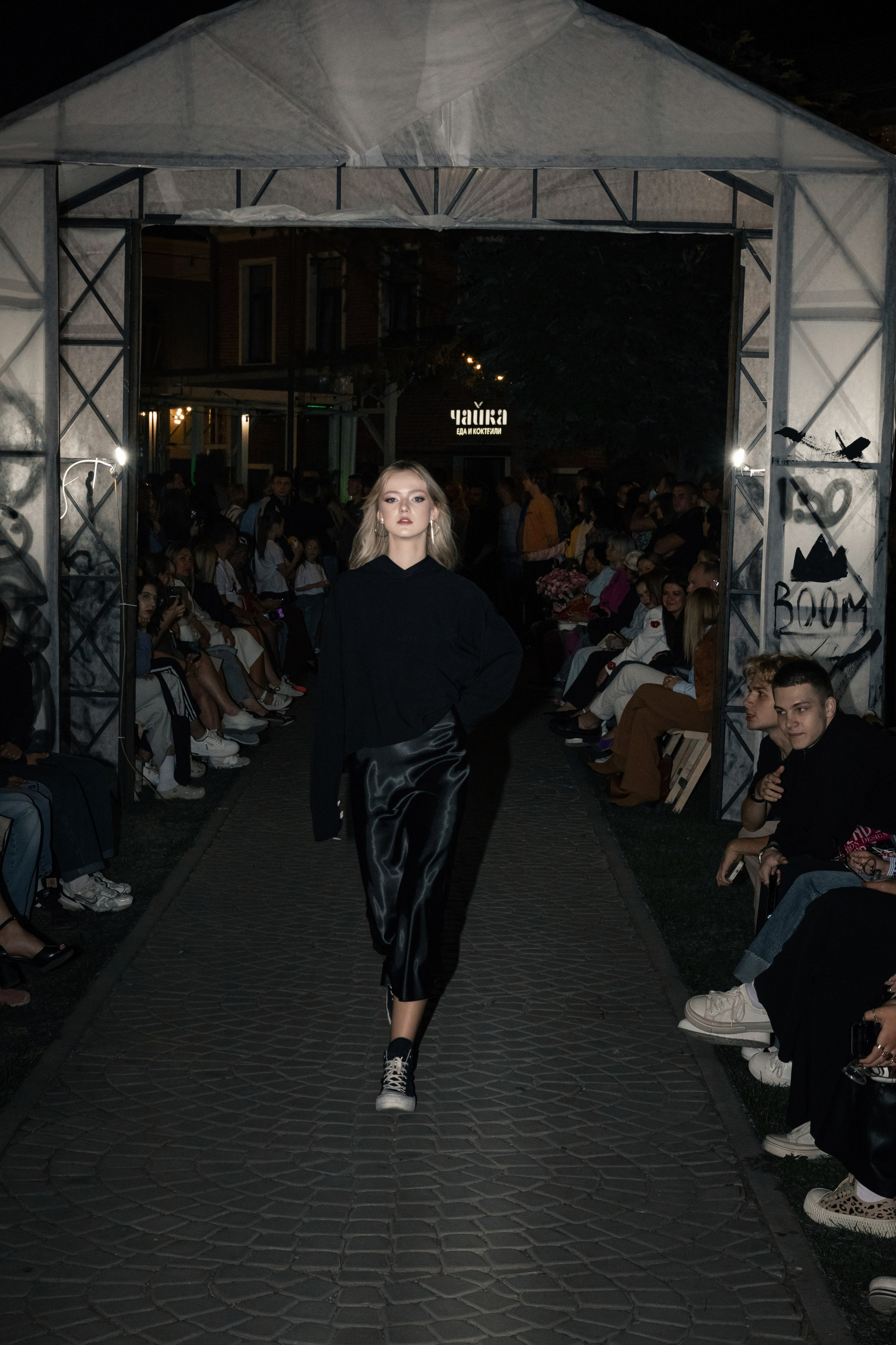 PODIGOO | Ночной Показ Тульских Брендов Одежды. Фотограф брендов и бизнеса в Москве Алексей Сентюрин