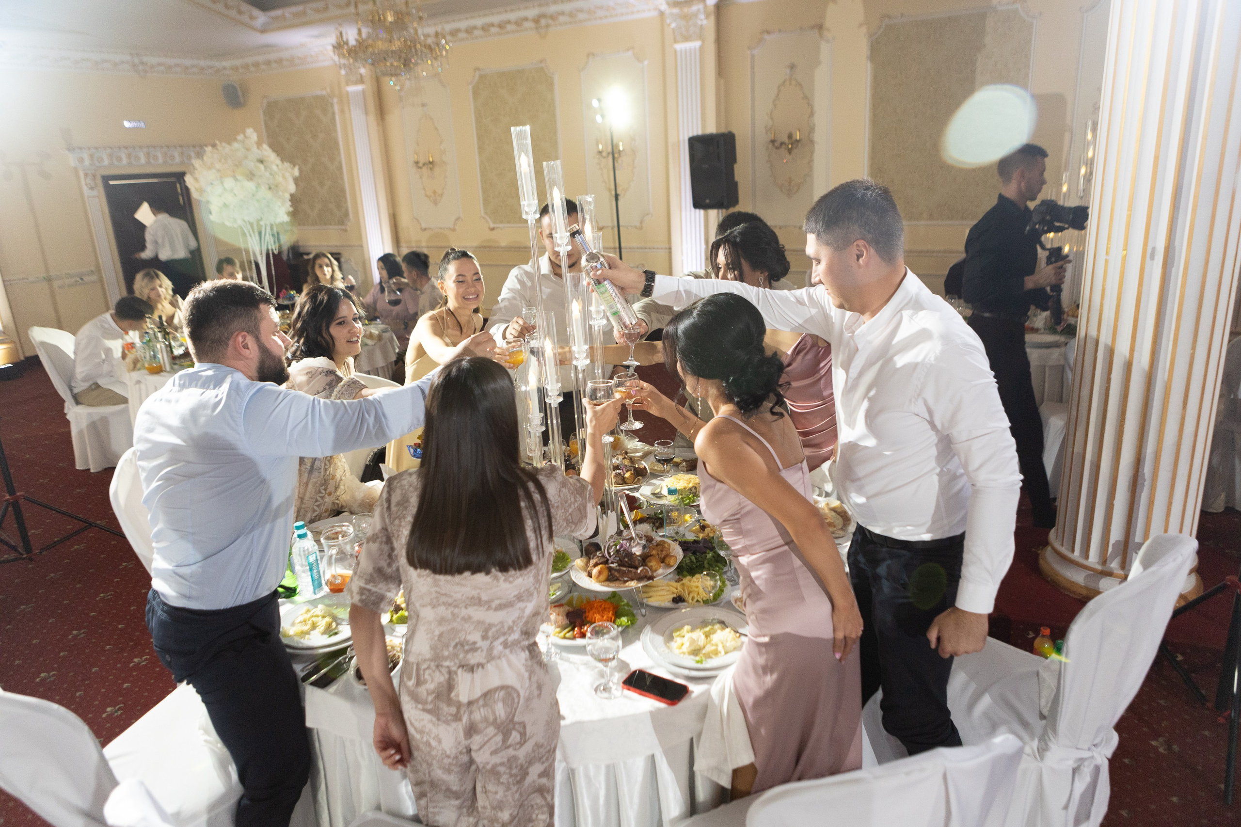 Свадебный фотограф Уфа — Руслан ГабдлисламовЖивые эмоции, красивые кадры, воспоминания на всю жизнь.Работаю по всей Республике Башкортоста. Свадебный фотограф Уфа Руслан Габдлисламов