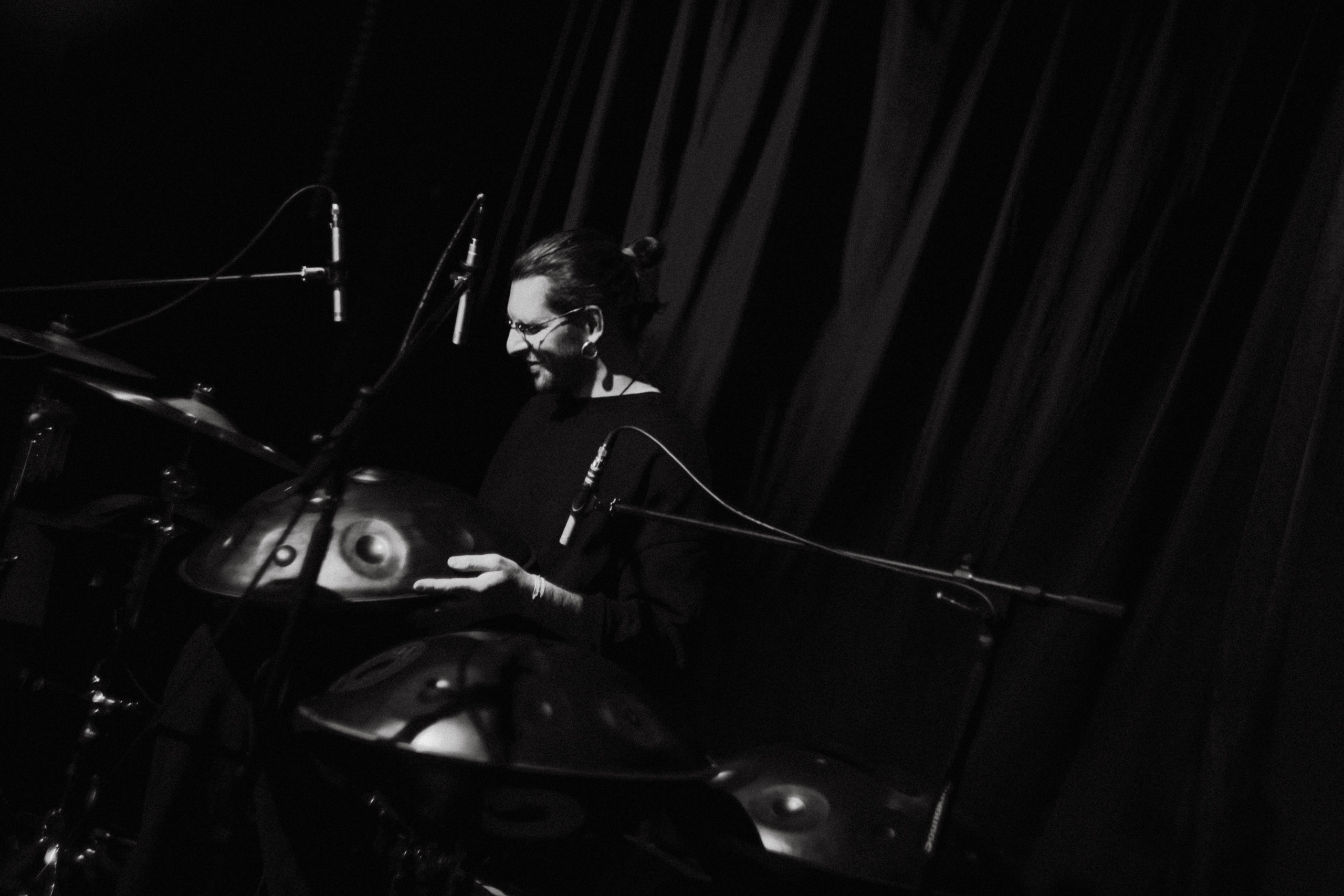 Кирилл Ошеров МАЯКОВКА, 10. Фотограф в Нижнем Новгороде