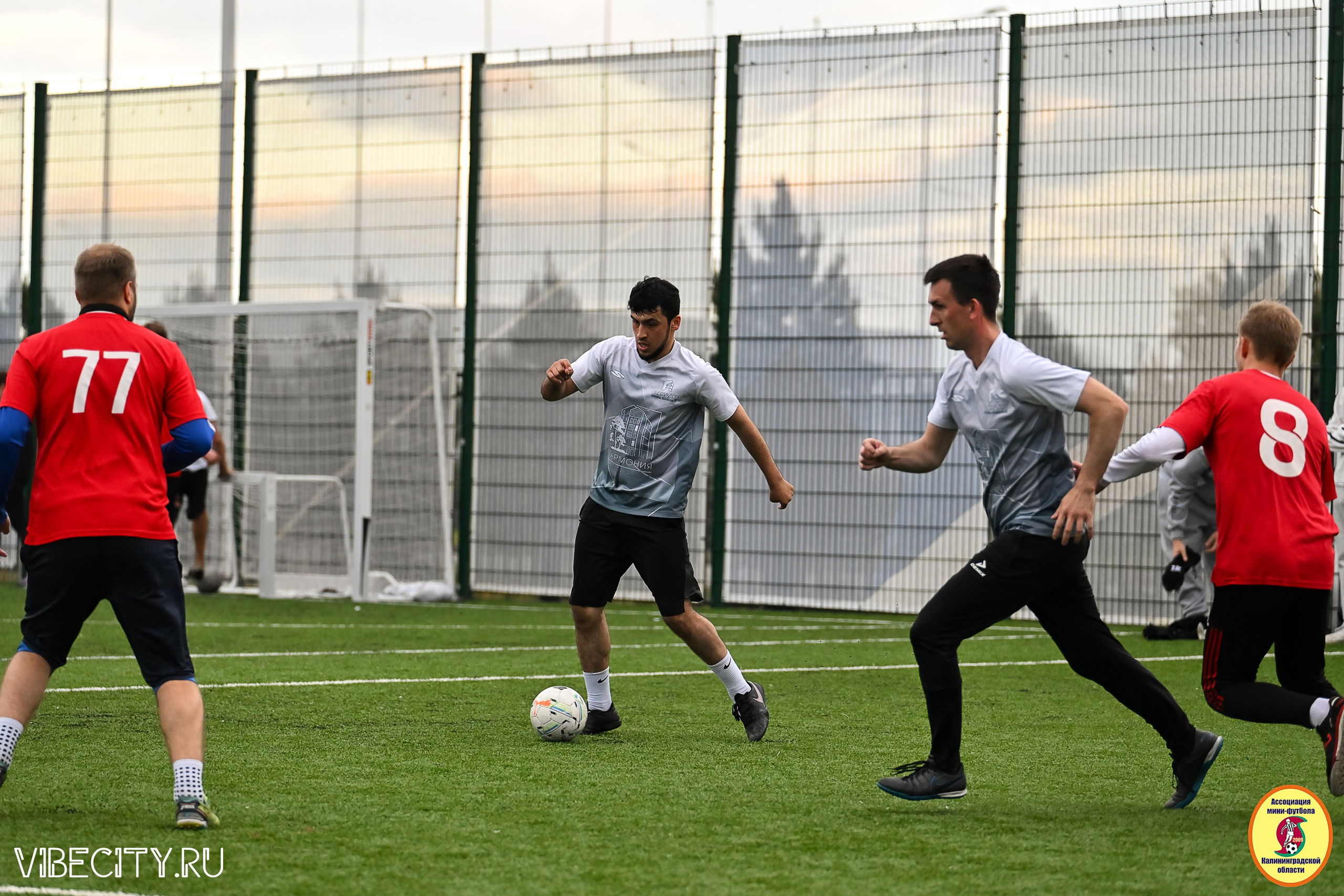 ИГРЫ МИНИ-ФУТБОЛЬНОЙ ЛИГИ. VIBECITY.RU Вайб Сити Ру Фоторепортажи Фотоотчеты Калининград