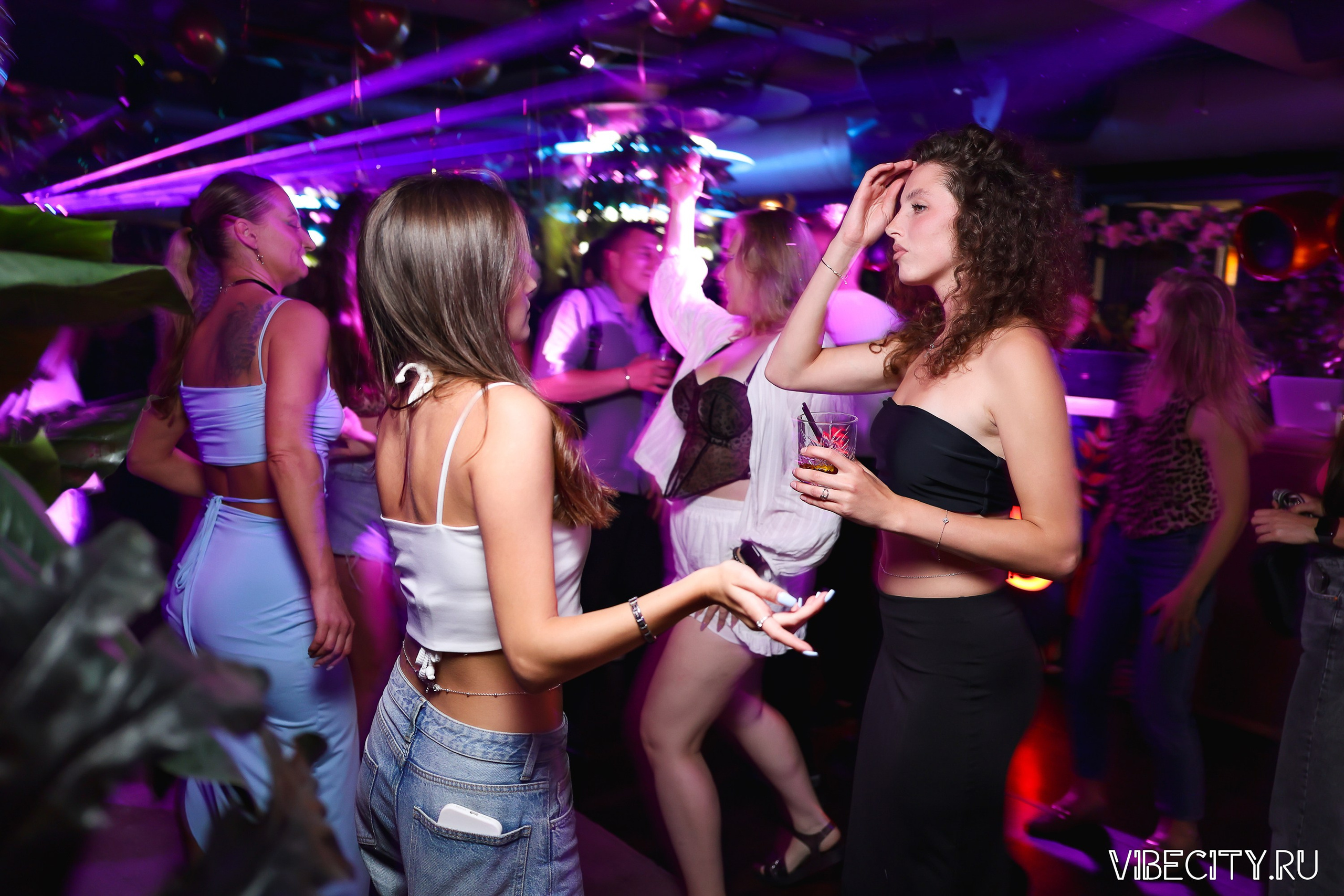 DOUBLE U. VIBECITY.RU Вайб Сити Ру Фоторепортажи Фотоотчеты Калининград