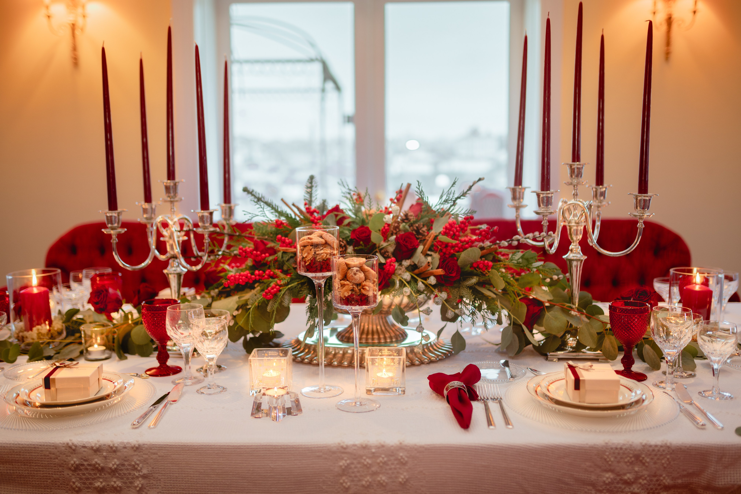EUGÉNIO CAMPOS IN YEATMAN. Anastasiia Antoniuk portrait, family and couple photographer, Portugal