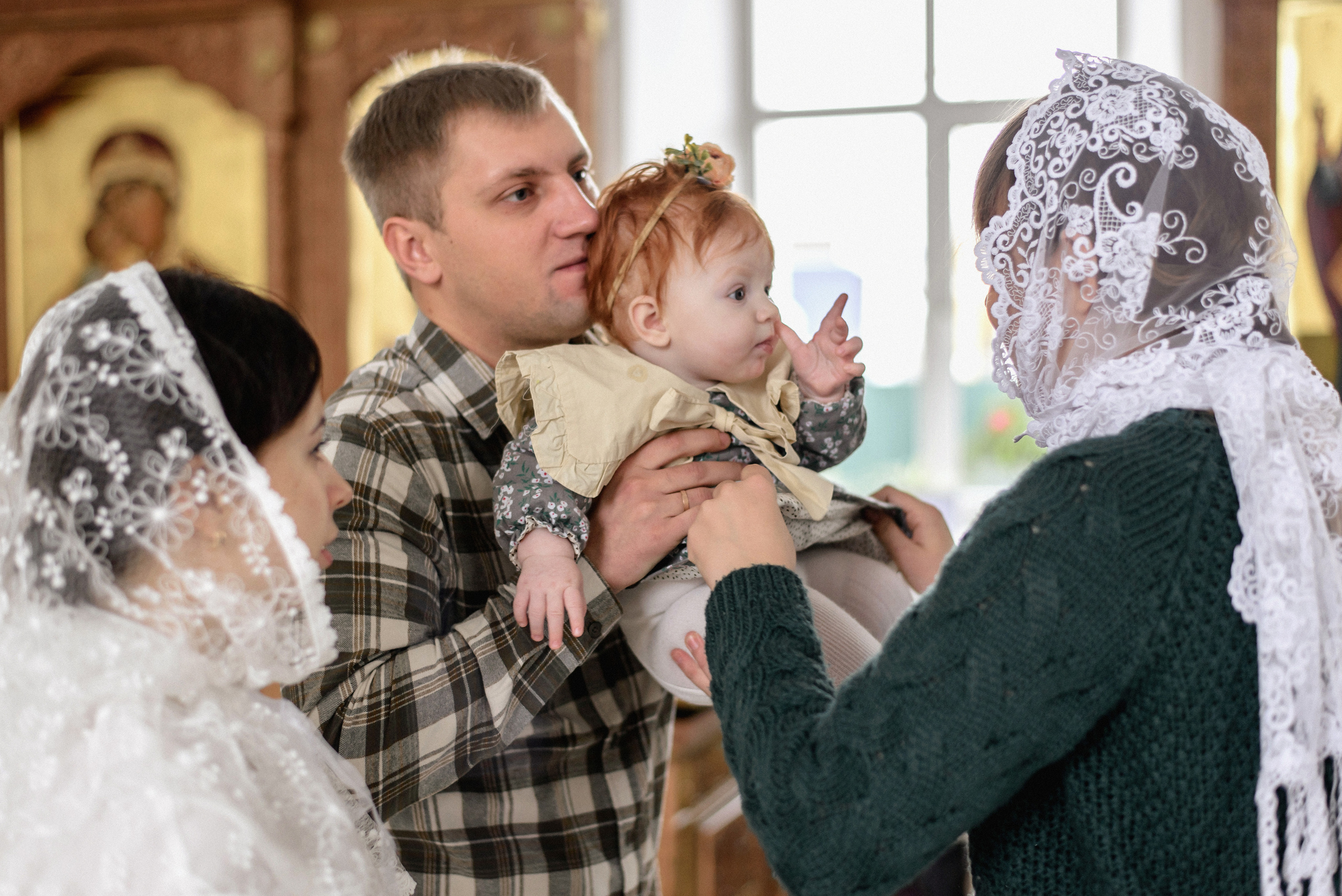 Таинство Крещения Алисы, Свято-Успенский Храм, г. Аксай. Семейный фотограф в Новочеркасске Виктория Громова
