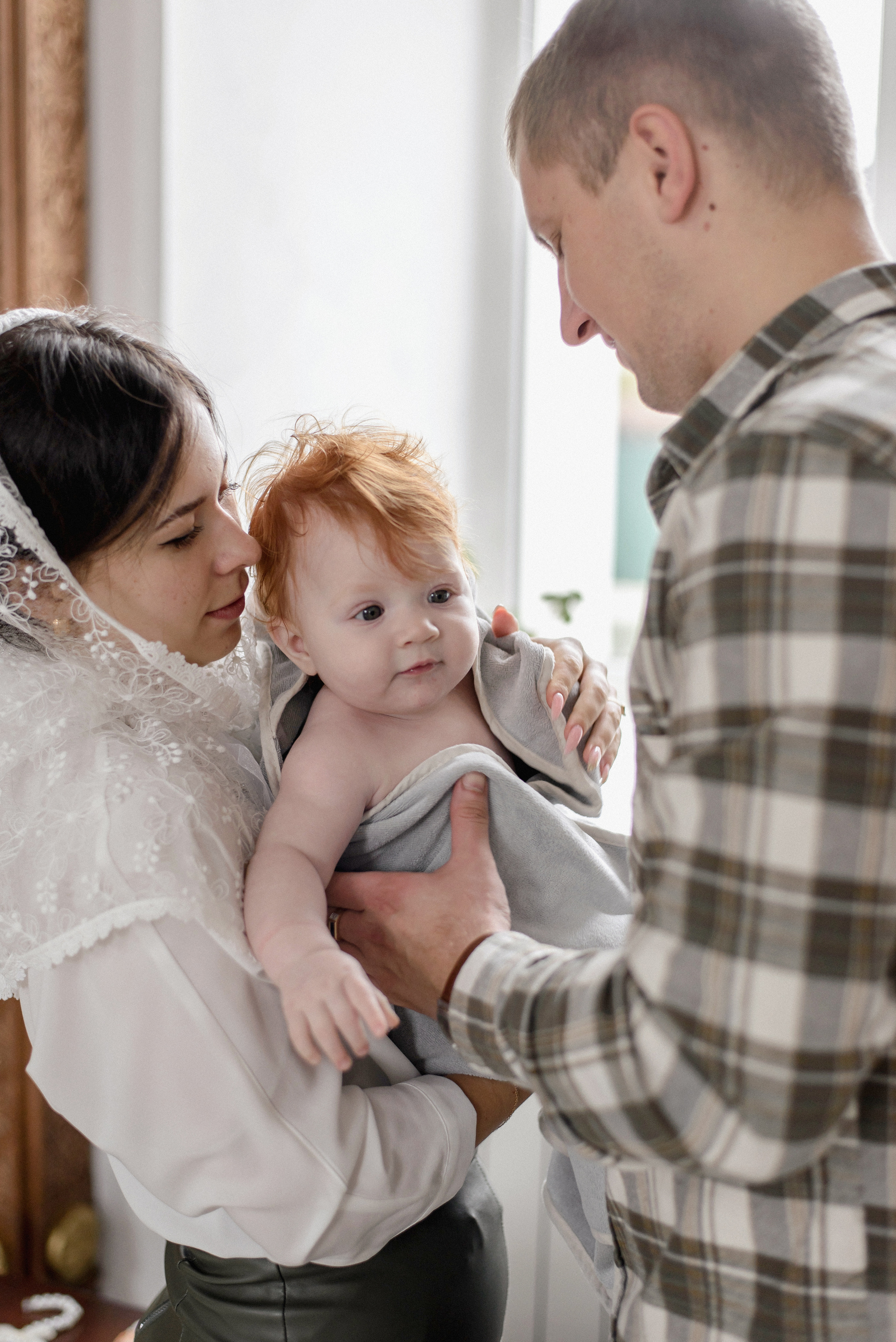 Таинство Крещения Алисы, Свято-Успенский Храм, г. Аксай. Семейный фотограф в Новочеркасске Виктория Громова