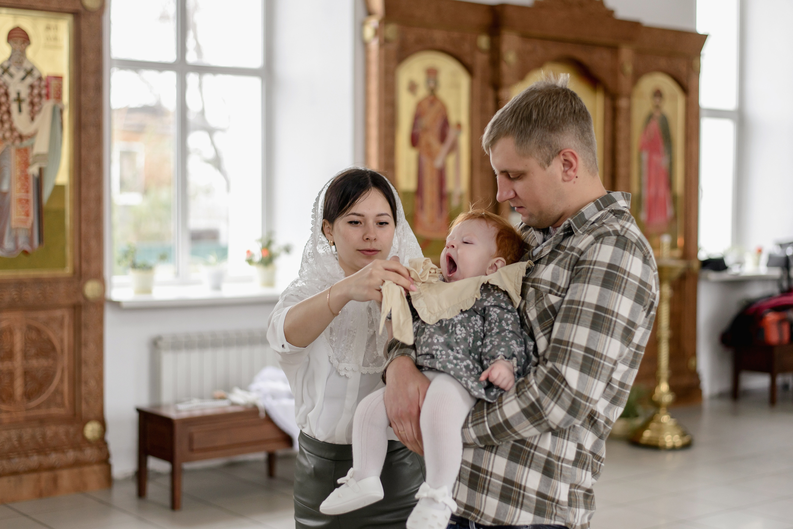 Таинство Крещения Алисы, Свято-Успенский Храм, г. Аксай. Семейный фотограф в Новочеркасске Виктория Громова