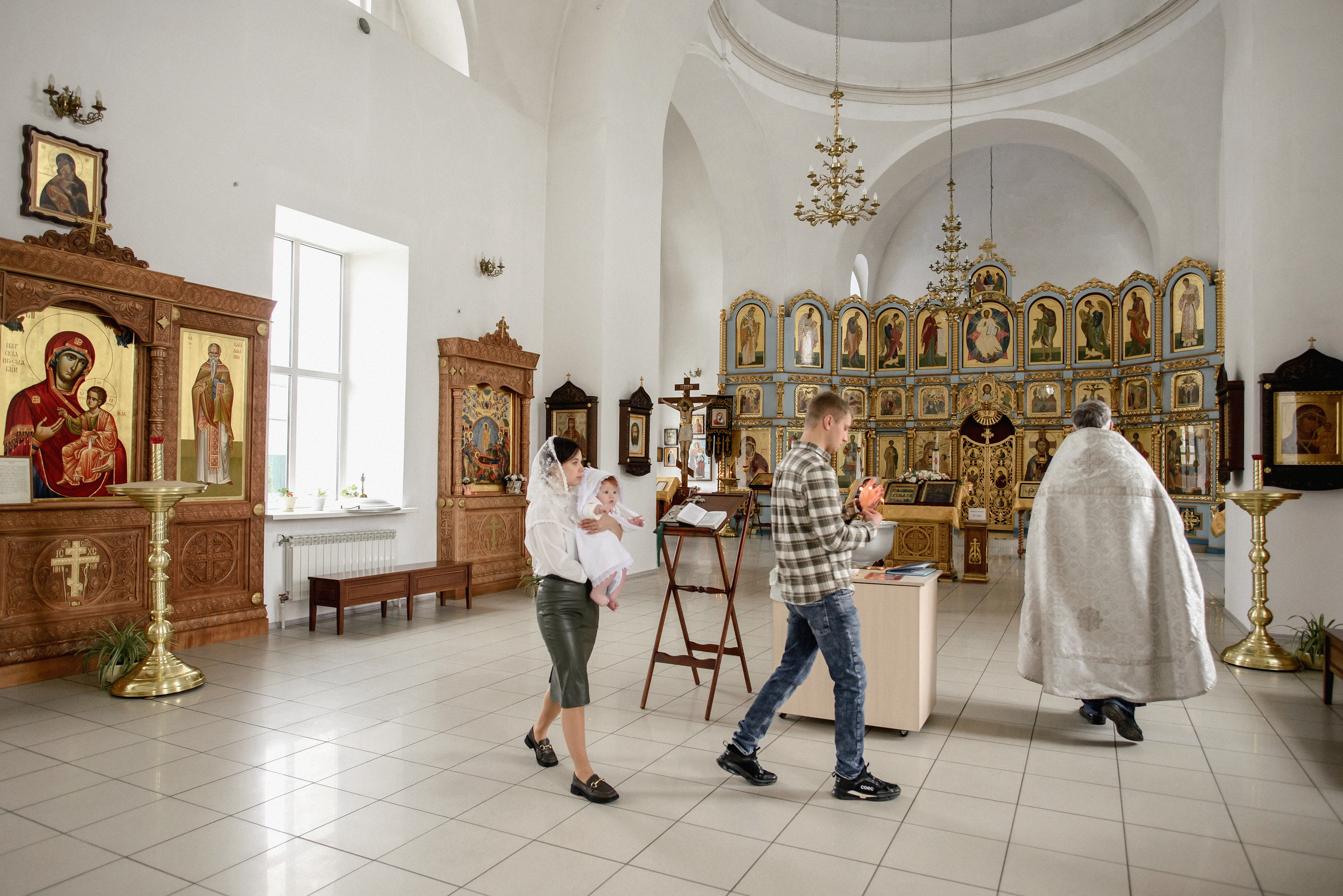 Таинство Крещения Алисы, Свято-Успенский Храм, г. Аксай. Семейный фотограф в Новочеркасске Виктория Громова