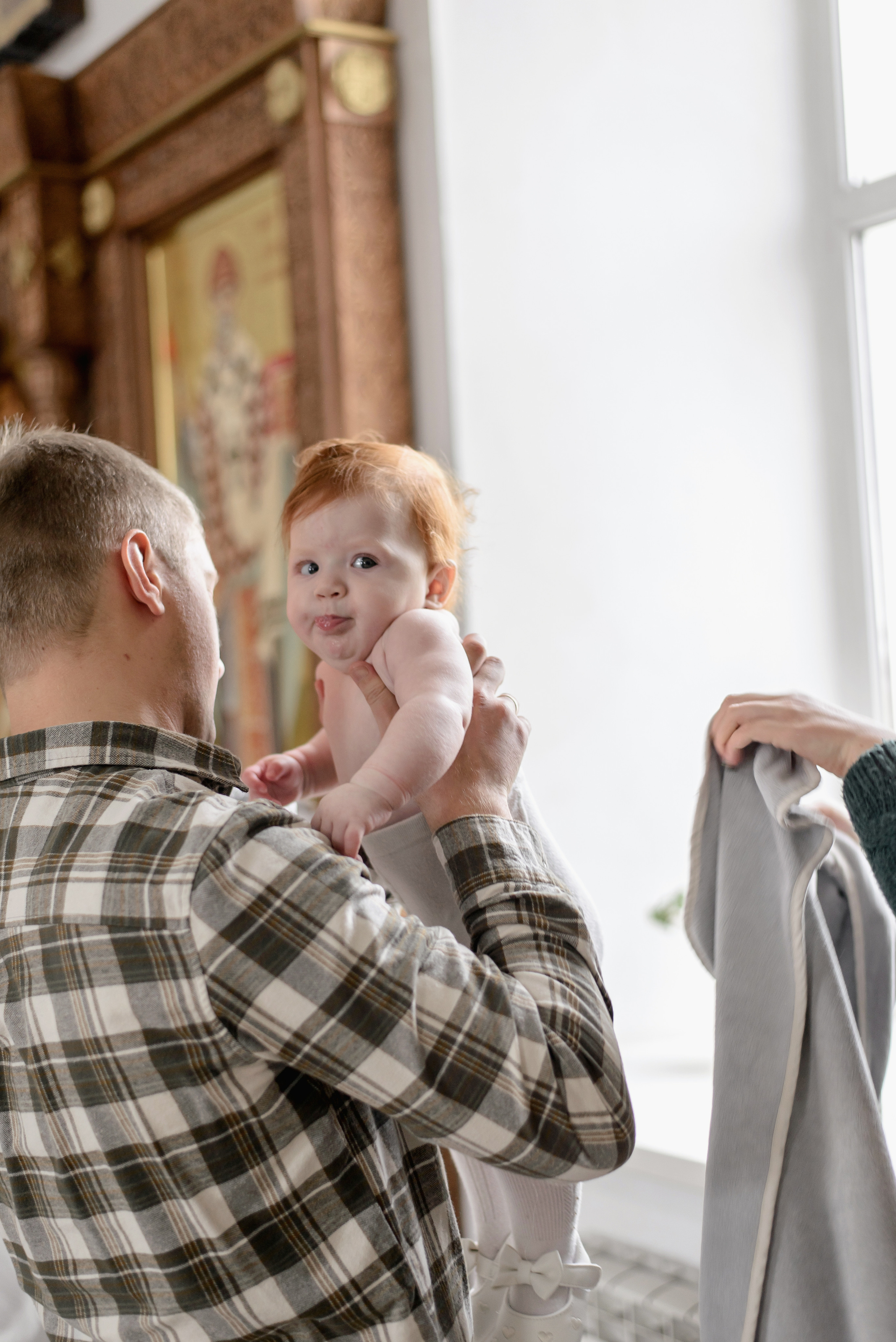 Таинство Крещения Алисы, Свято-Успенский Храм, г. Аксай. Семейный фотограф в Новочеркасске Виктория Громова