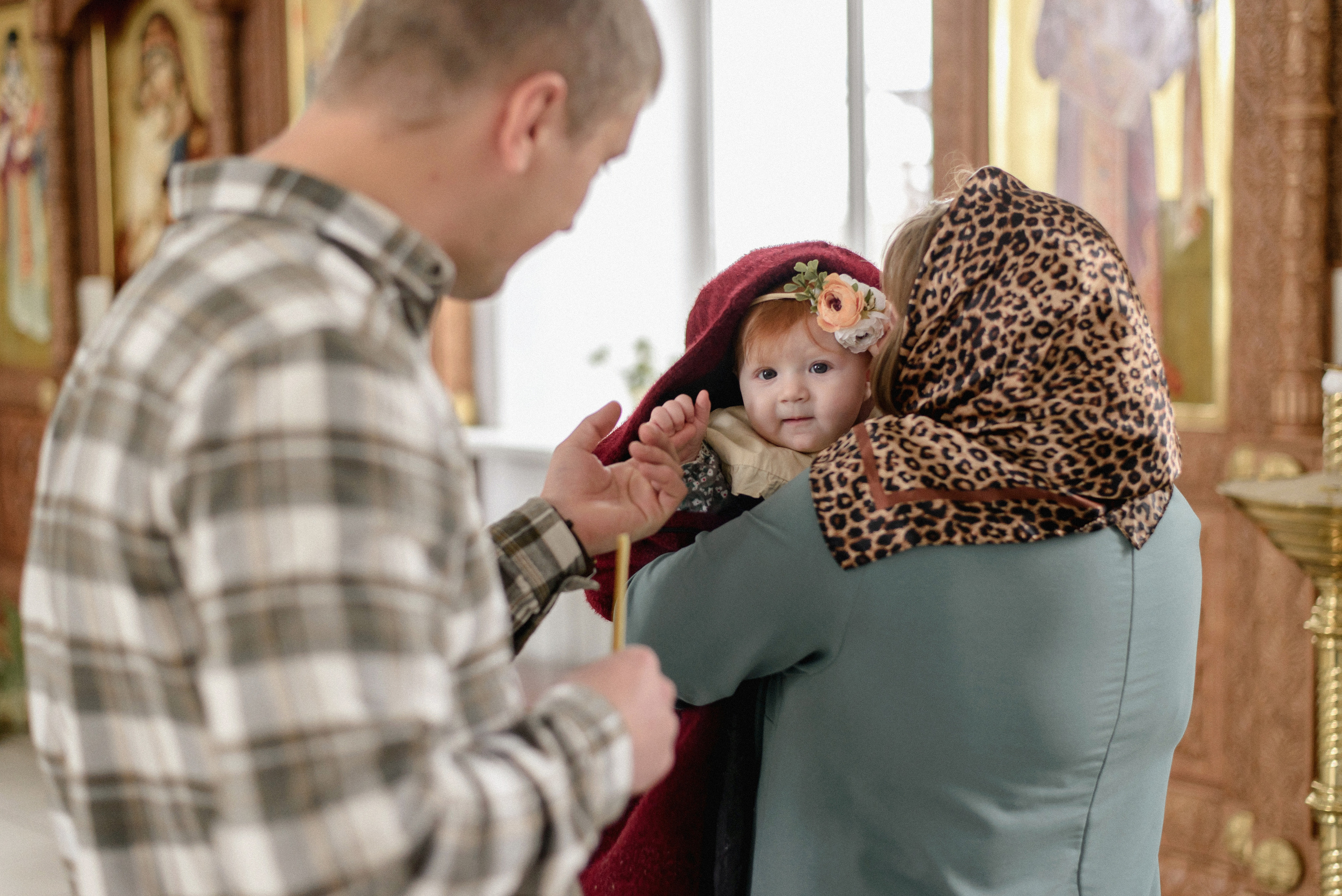 Таинство Крещения Алисы, Свято-Успенский Храм, г. Аксай. Семейный фотограф в Новочеркасске Виктория Громова