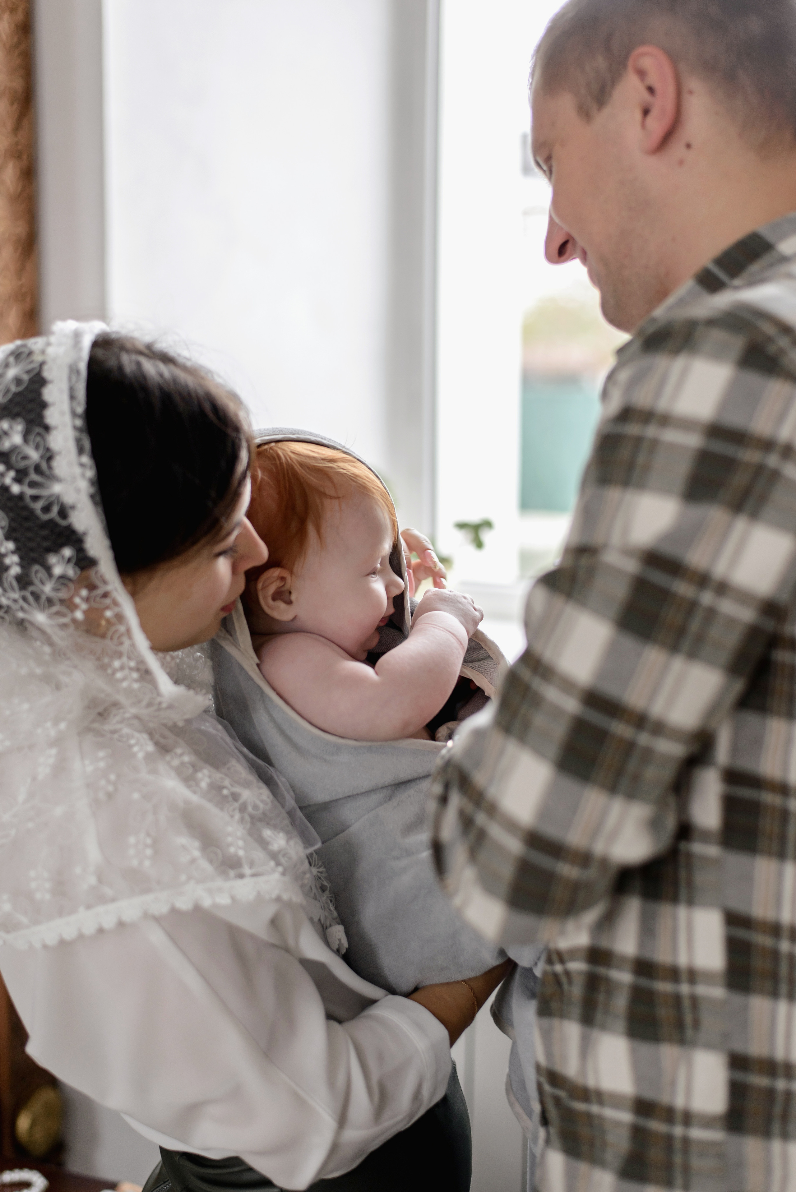 Таинство Крещения Алисы, Свято-Успенский Храм, г. Аксай. Семейный фотограф в Новочеркасске Виктория Громова