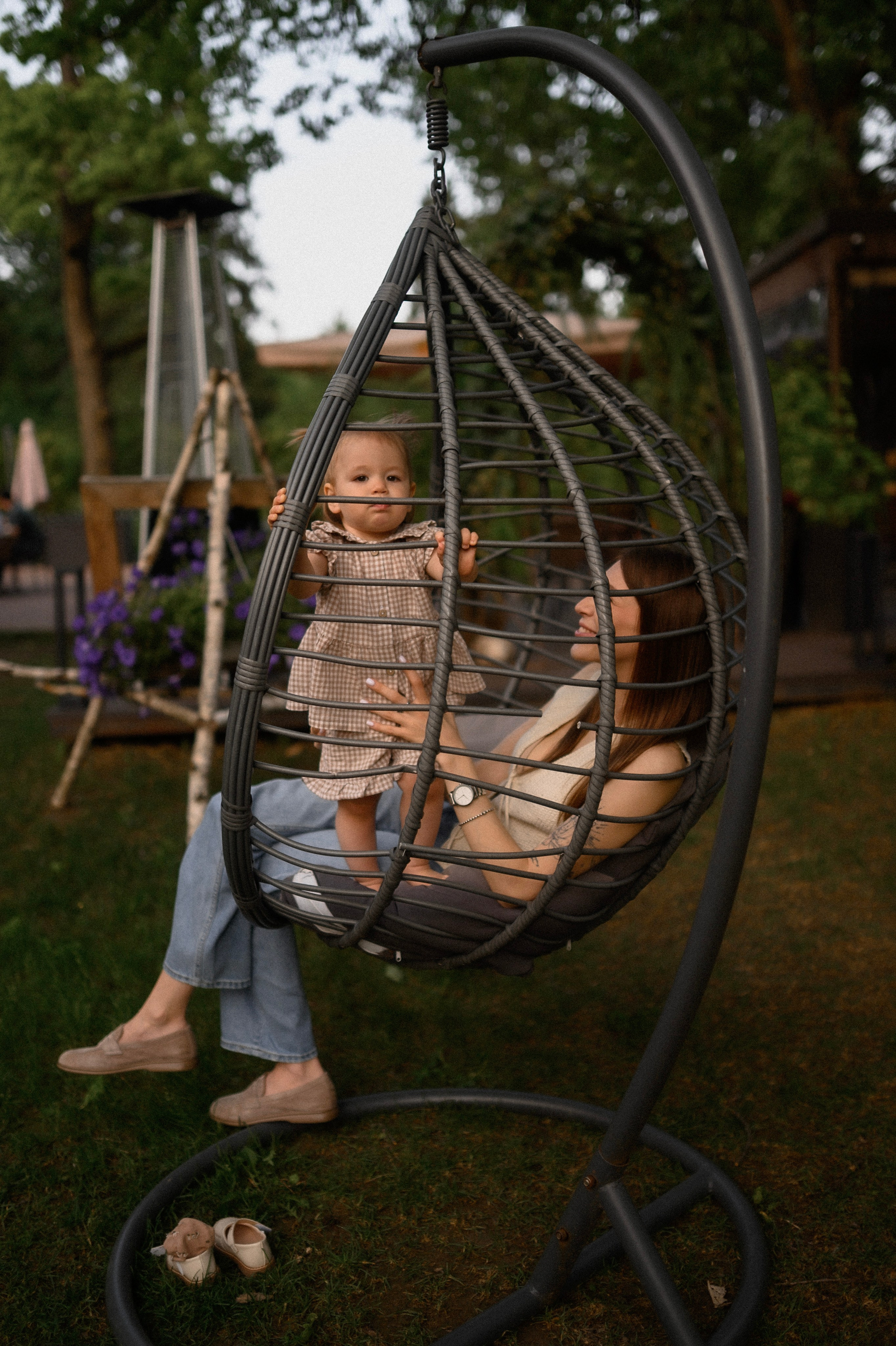 Надя и Алиса в ресторане Кедр. Семейный и свадебный lifestyle-фотограф в Москве Мария Петрова