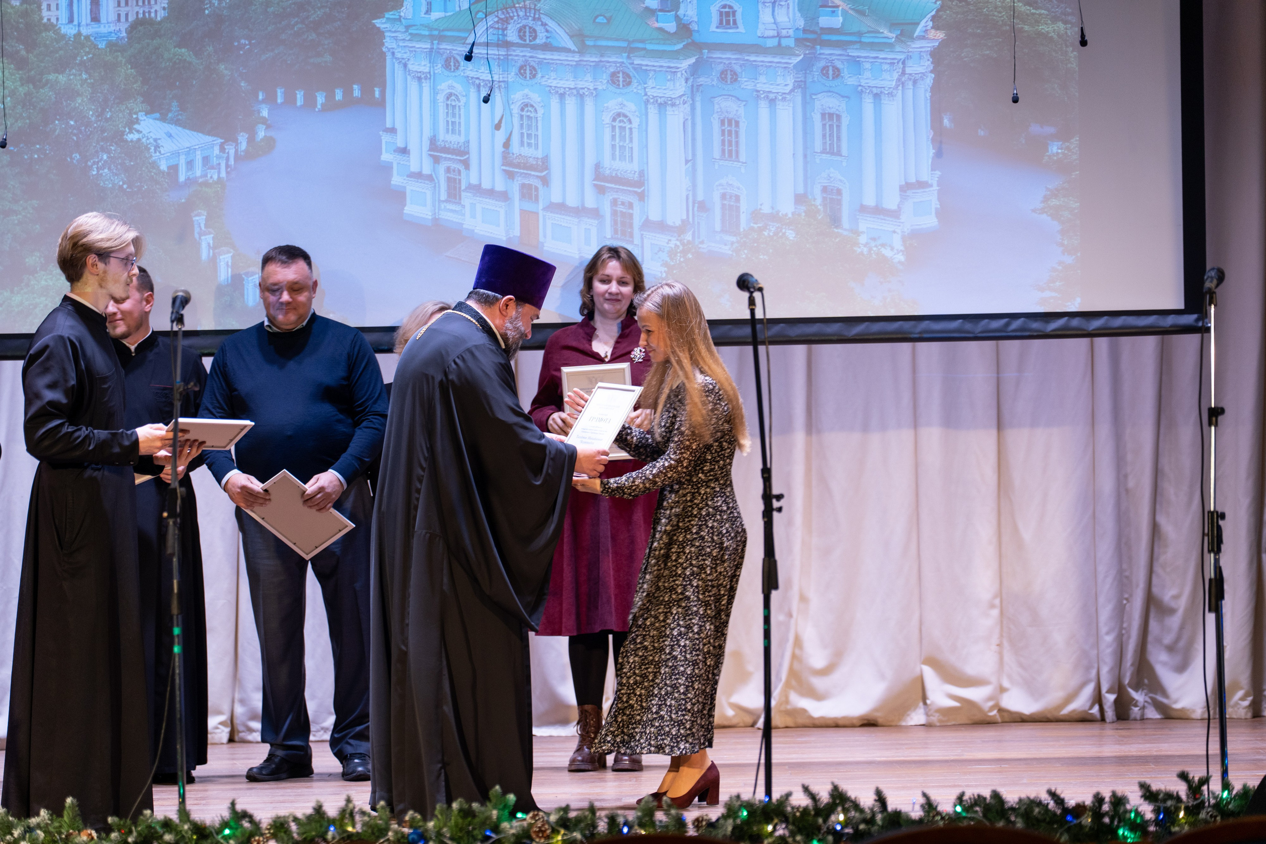 Праздничный концерт в честь 265 летия освящения нижнего храма собора во имя Святителя и Чудотворца Николая. НИКОЛО-БОГОЯВЛЕНСКИЙ МОРСКОЙ СОБОР