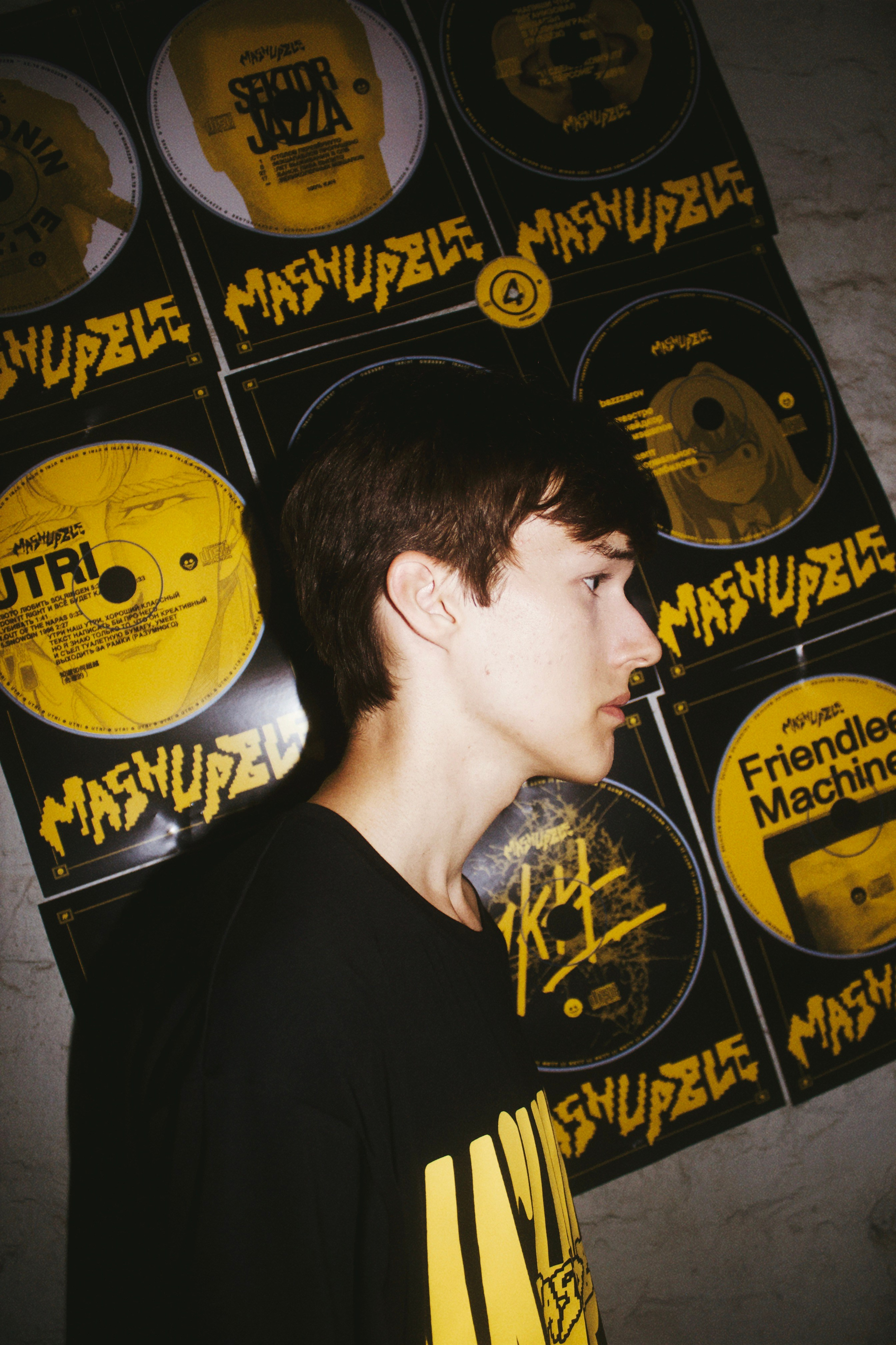 Съемка мерча MASHUPBLE. Концертный и портретный фотограф в Москве Соня Спросонья