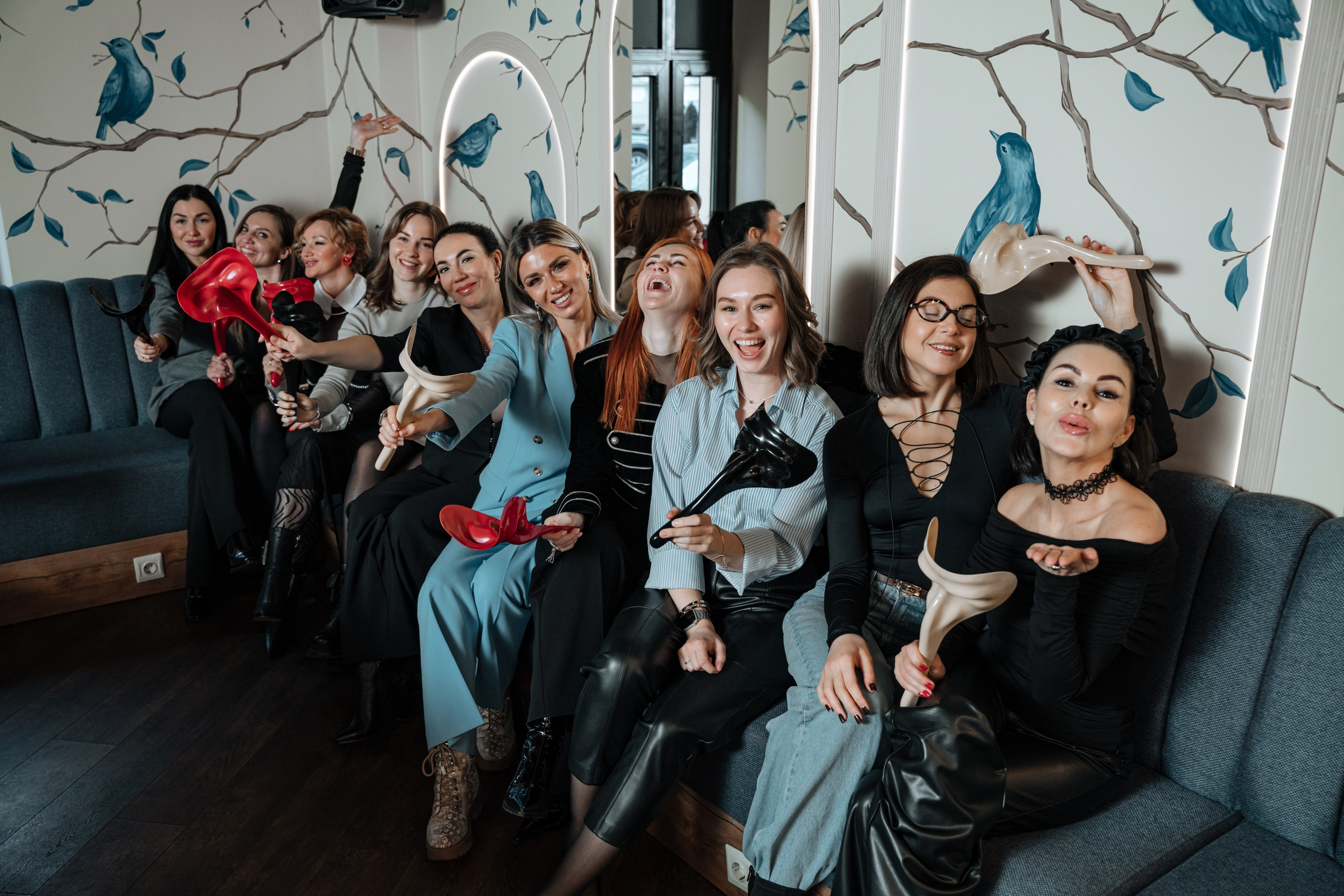 Мафия. Бар FINCH. ЖЕНСКИЙ КЛУБ LAXMI. Портретный фотограф в Санкт-Петербурге Дмитриева Наталия