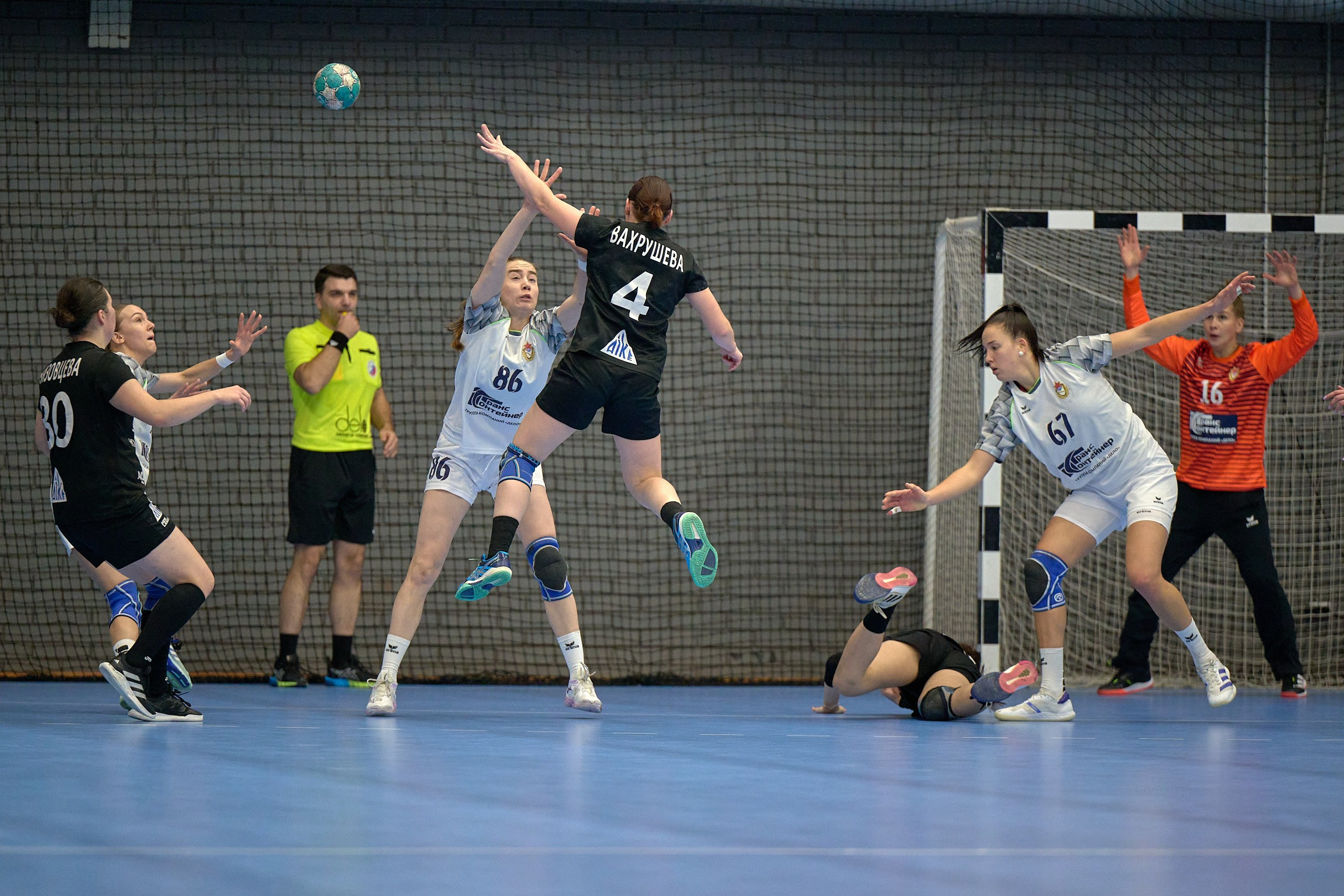 Гандбол. OLIMPBET Суперлига. «Университет» — «ЦСКА». Спортивный репортажный фотограф в Ижевске Сергей Мерзляков