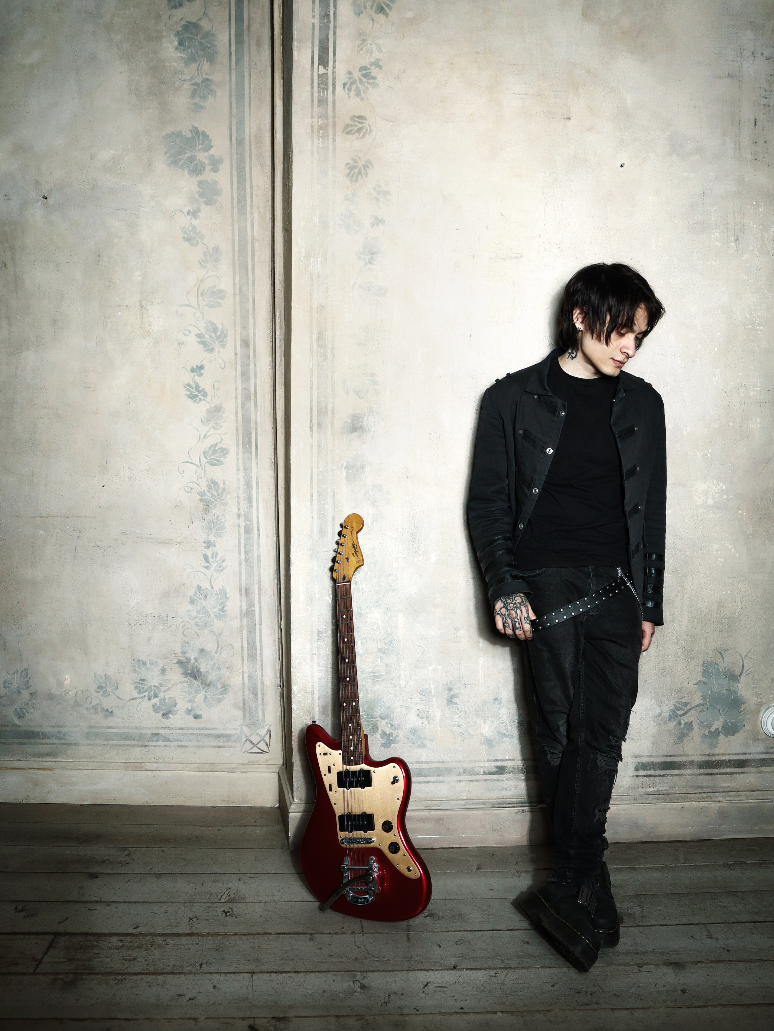 17 SEVENTEEN. Kayala