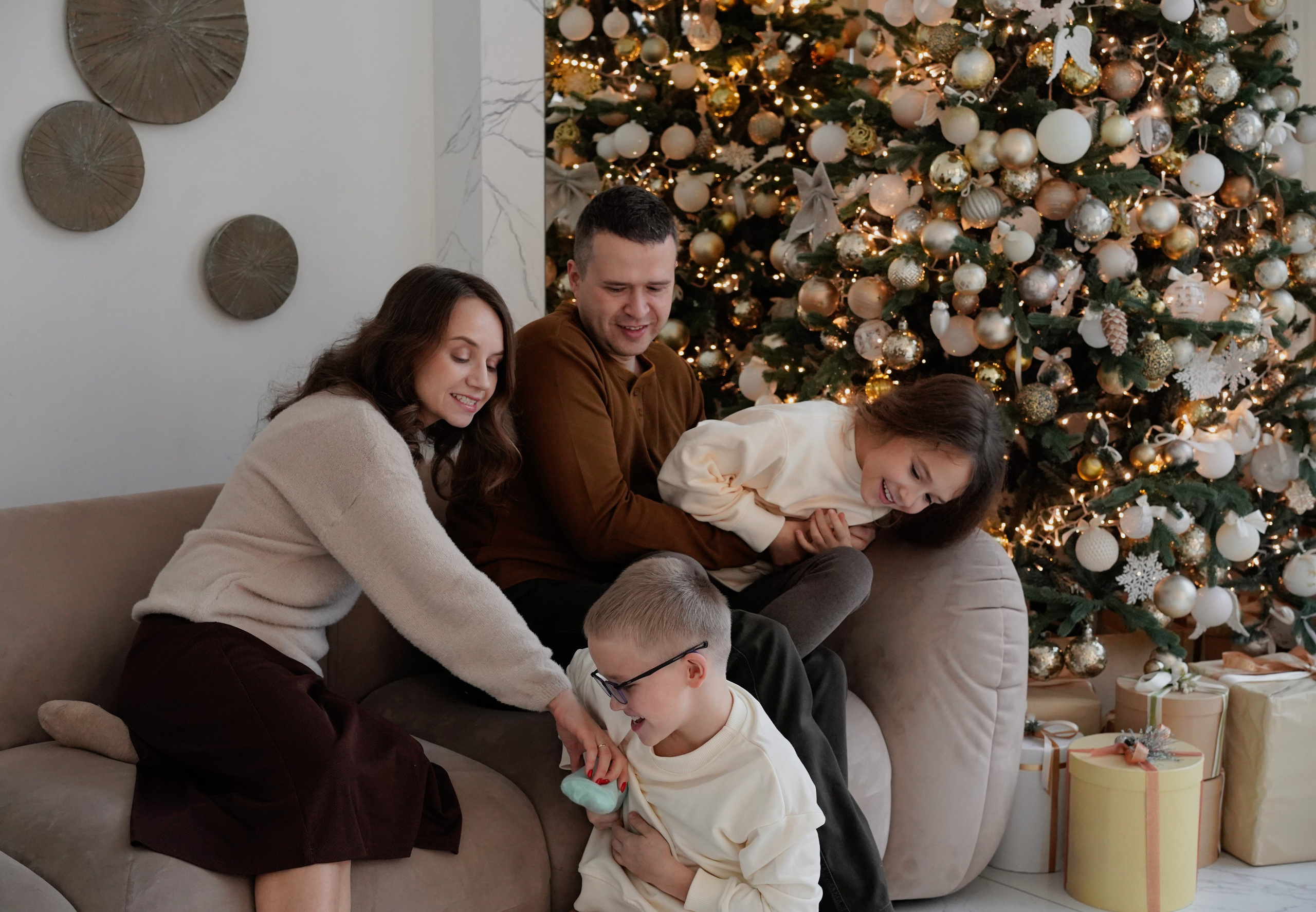 Новый год в мимике. Студийный и портретный фотограф в САНКТ-ПЕТЕРБУРГЕИрина Махаон