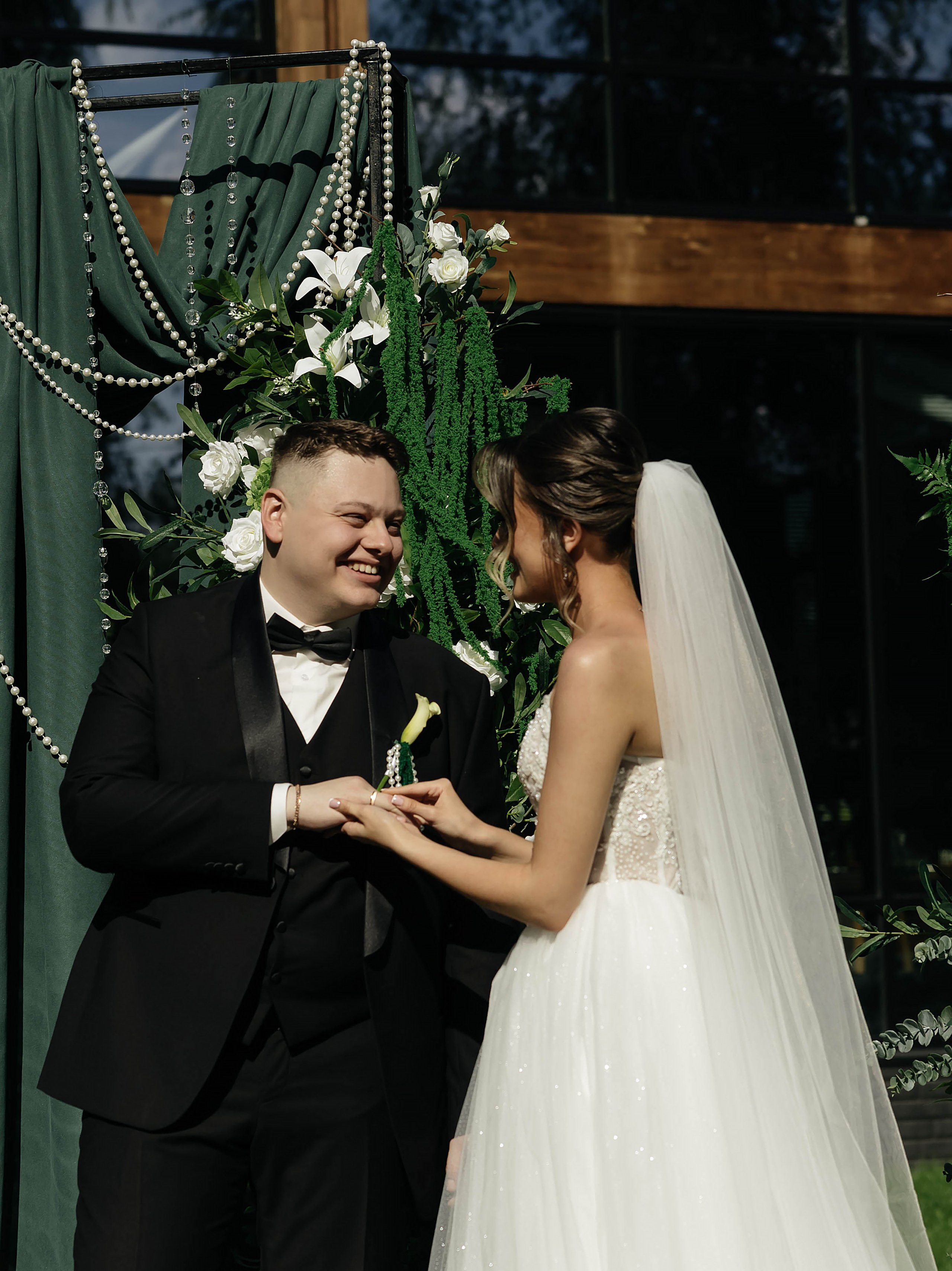 Свадебная история. Лесной Виладж. Свадебный и семейный фотограф Рассказова Виктория