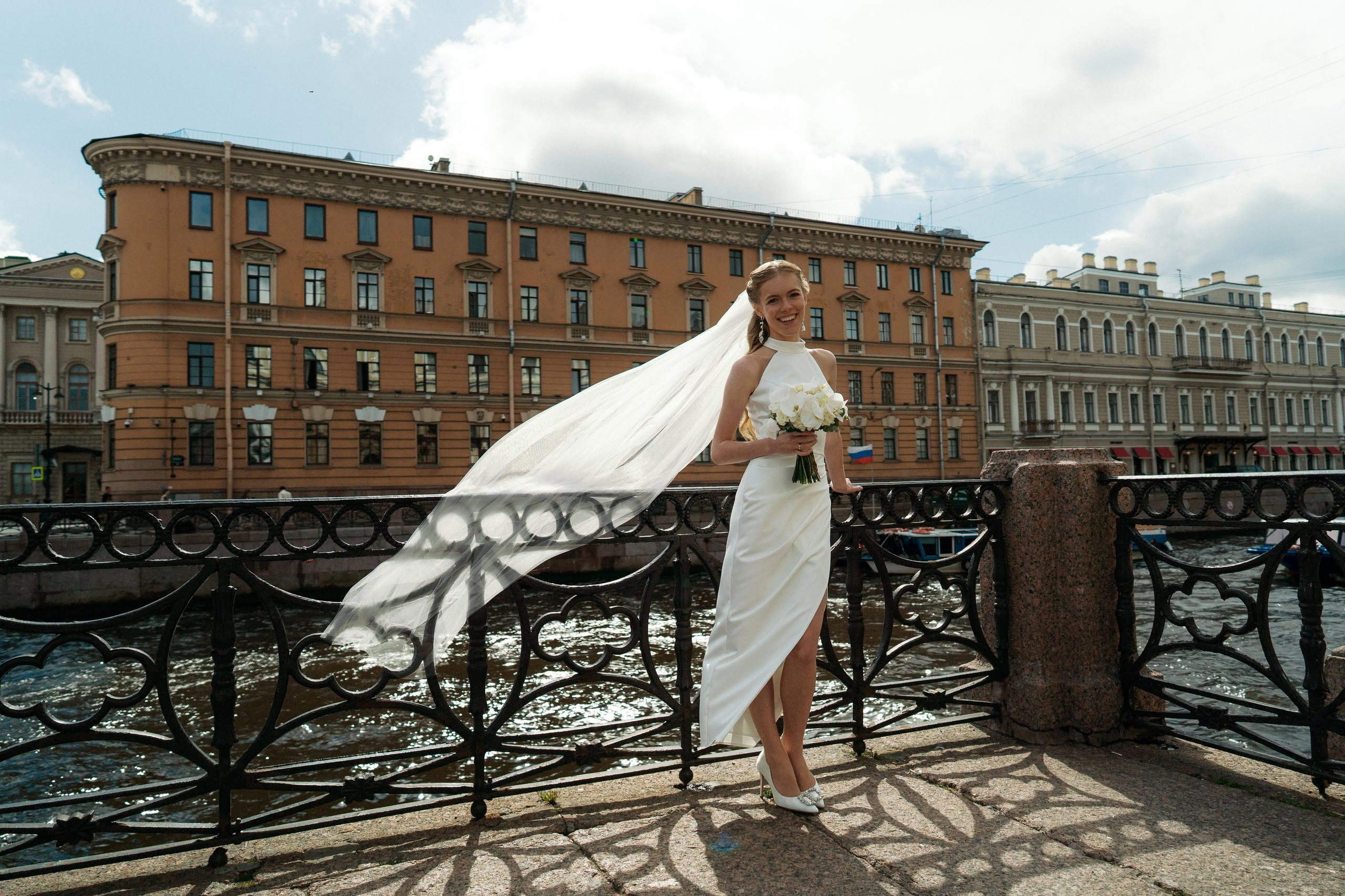 Арина и Илья — свадьба в Петербурге, цифра и плёнка. Свадебный фотограф Дмитрий Родионов — Санкт-Петербург