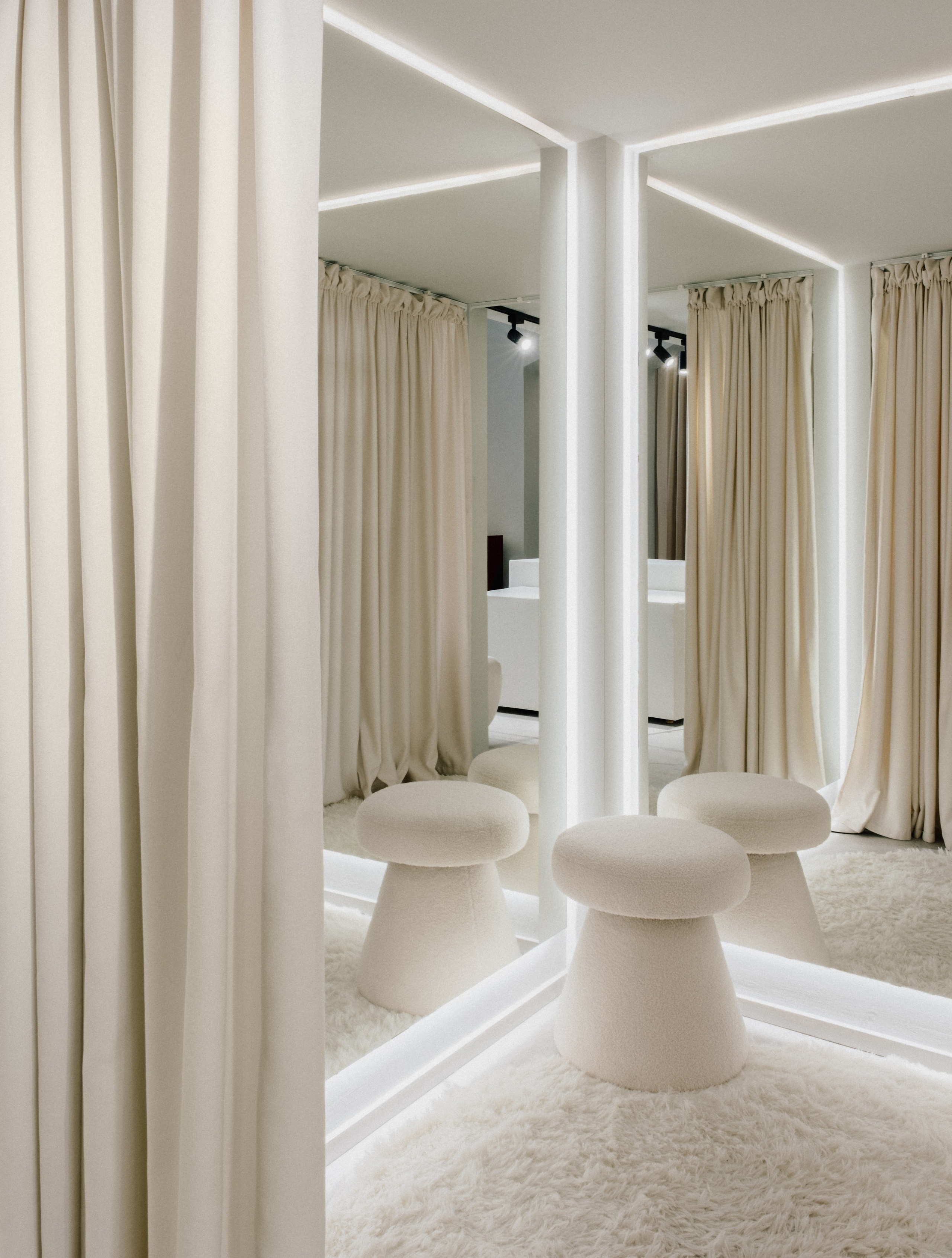 La Petra by Zaira Gasanguseyinova. Ekaterina Symidi. Interior Photographer